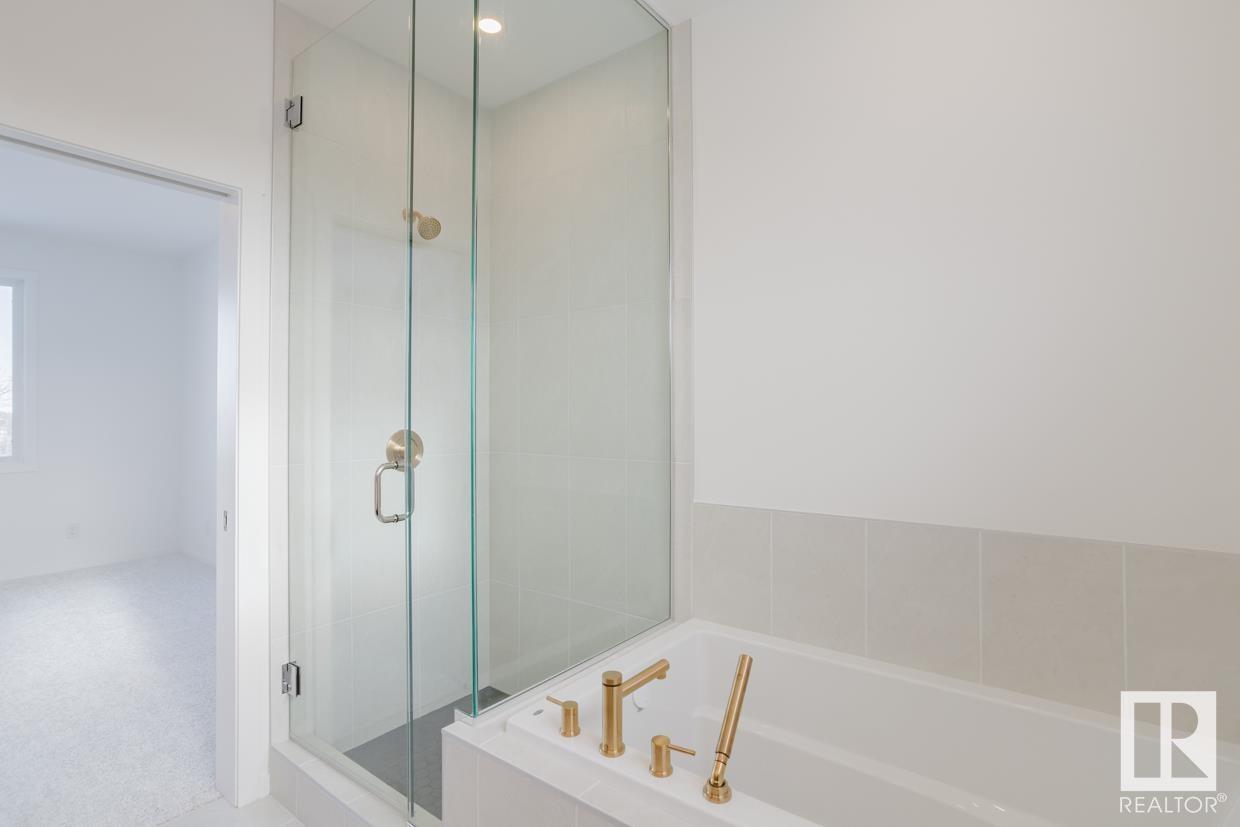      1038 Stoneside RD , Sherwood Park,  ,T8H 3A2 ;  Listing Number: MLS E4420410