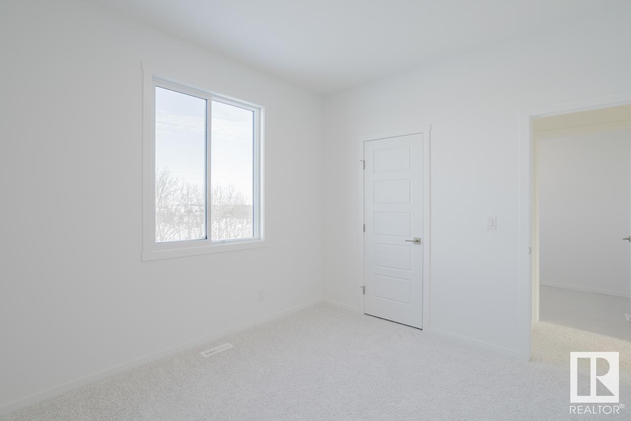      1038 Stoneside RD , Sherwood Park,  ,T8H 3A2 ;  Listing Number: MLS E4420410