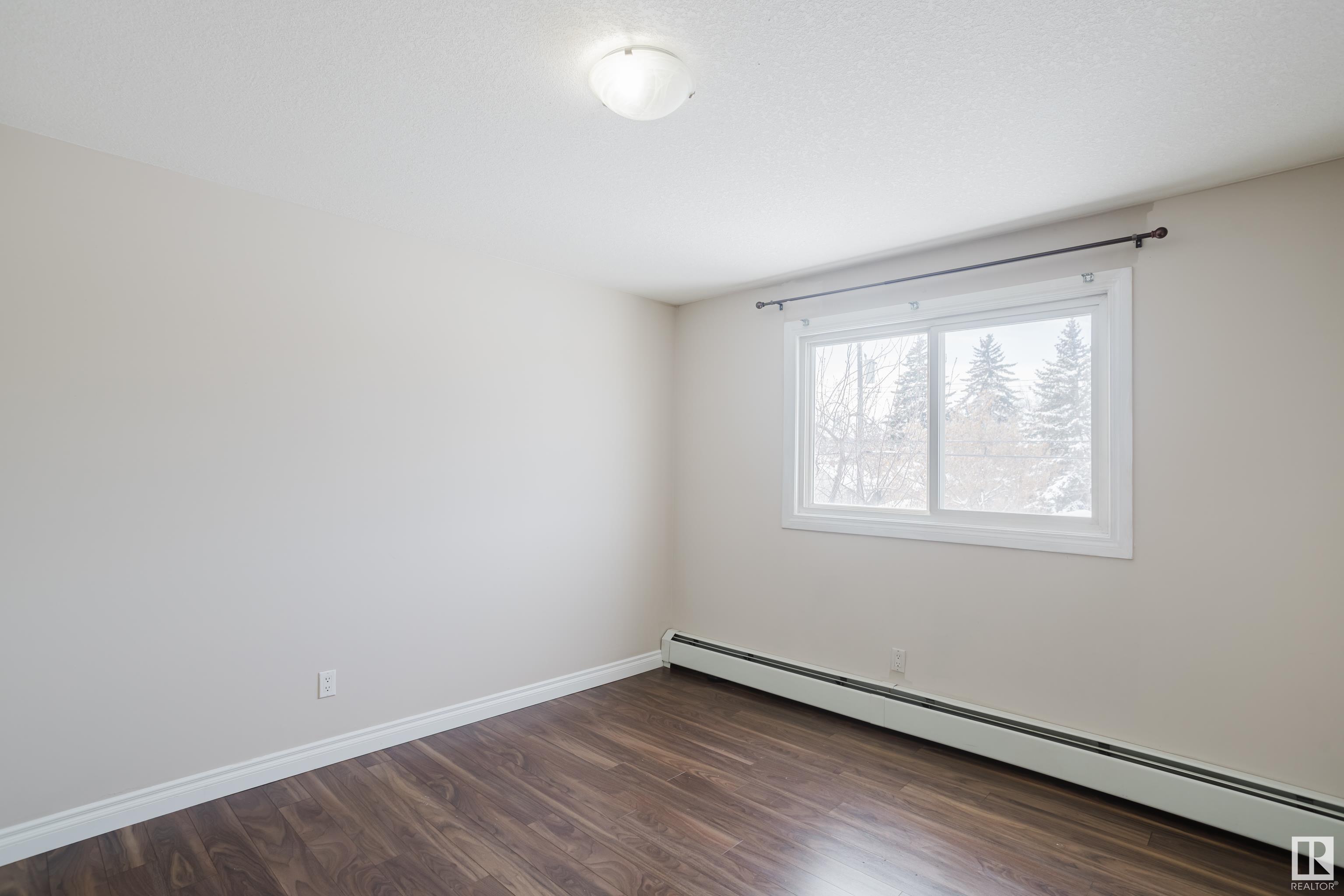      #303 11324 97 ST NW , Edmonton,  ,T5G 1X1 ;  Listing Number: MLS E4420414