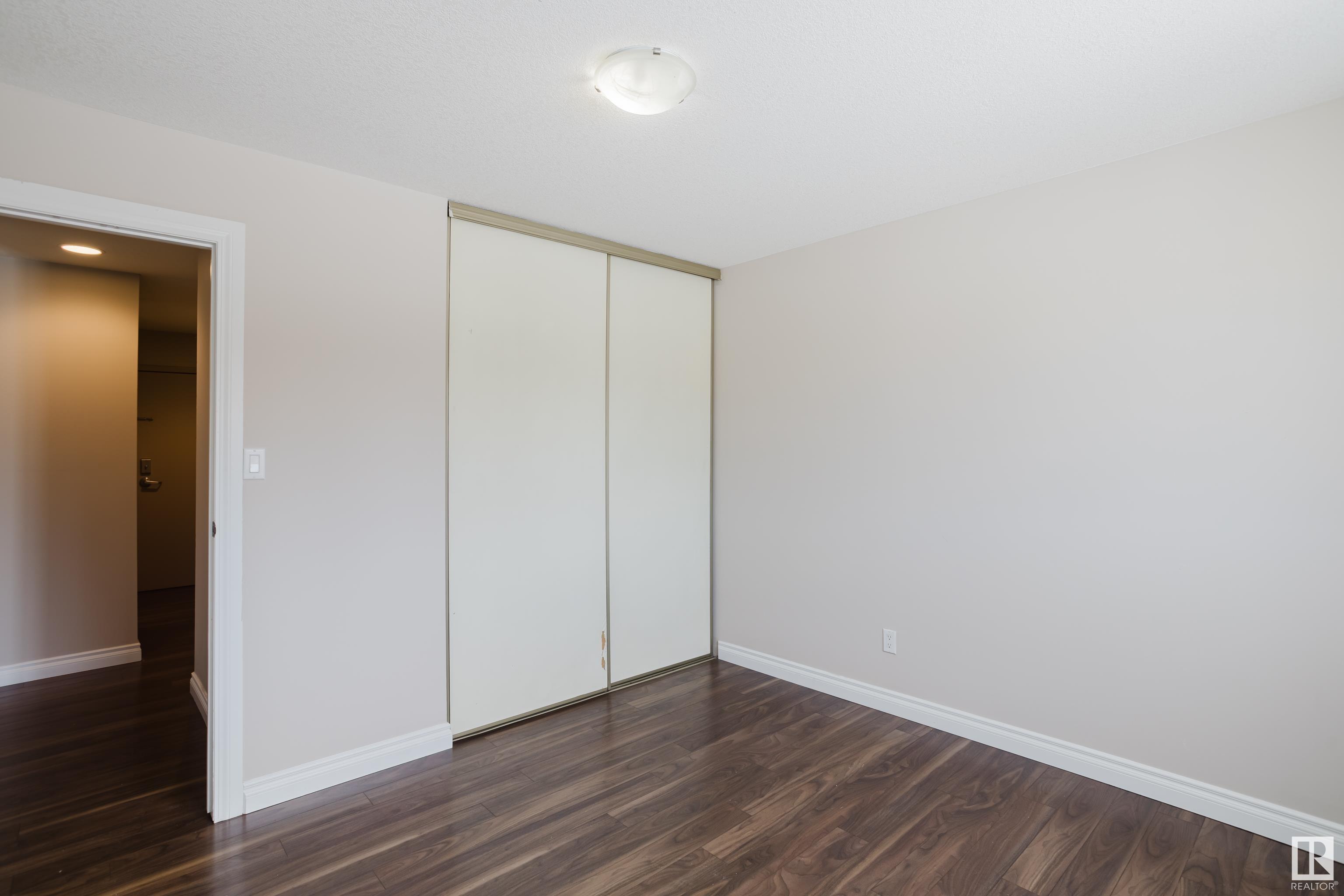      #303 11324 97 ST NW , Edmonton,  ,T5G 1X1 ;  Listing Number: MLS E4420414
