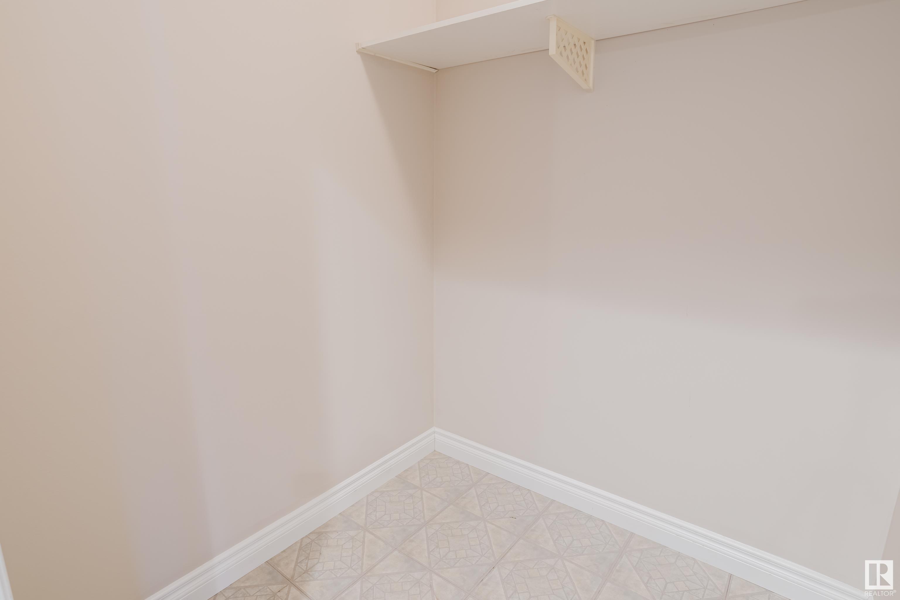      #303 11324 97 ST NW , Edmonton,  ,T5G 1X1 ;  Listing Number: MLS E4420414
