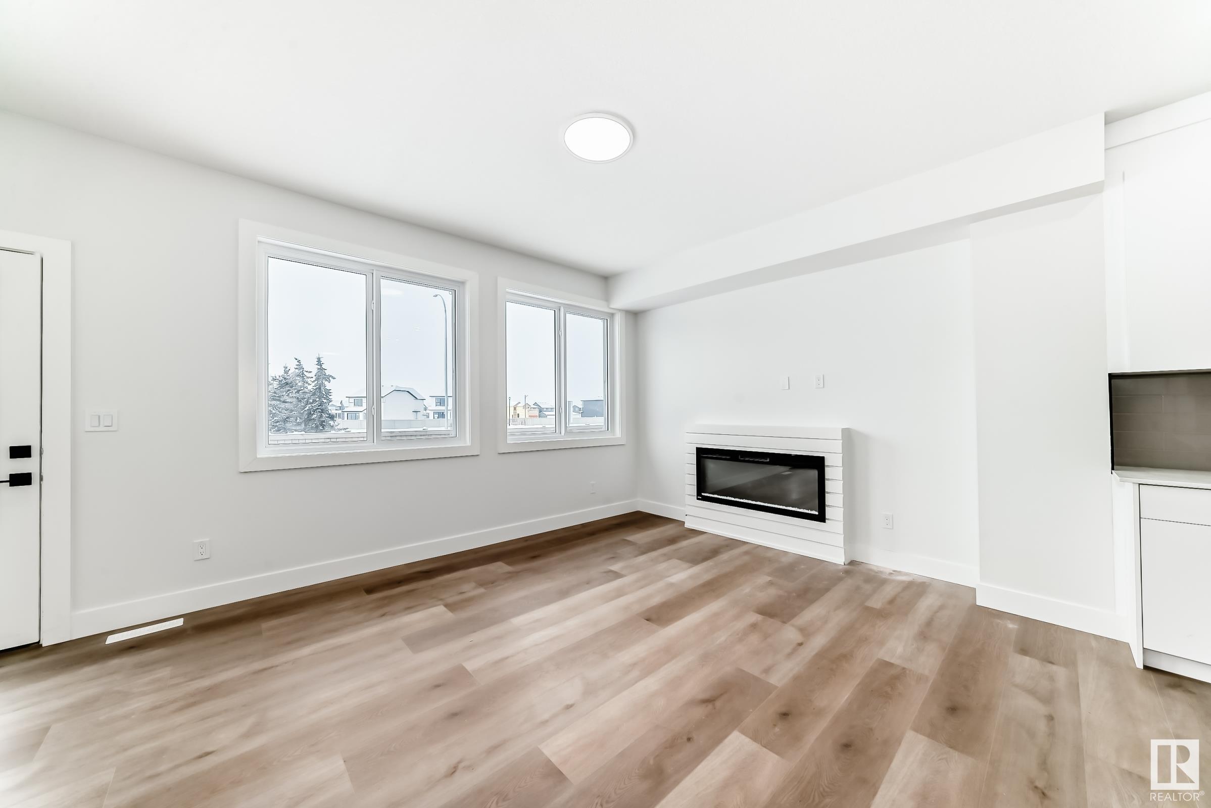      5028 67 ST , Beaumont,  ,T4X 2A2 ;  Listing Number: MLS E4420415