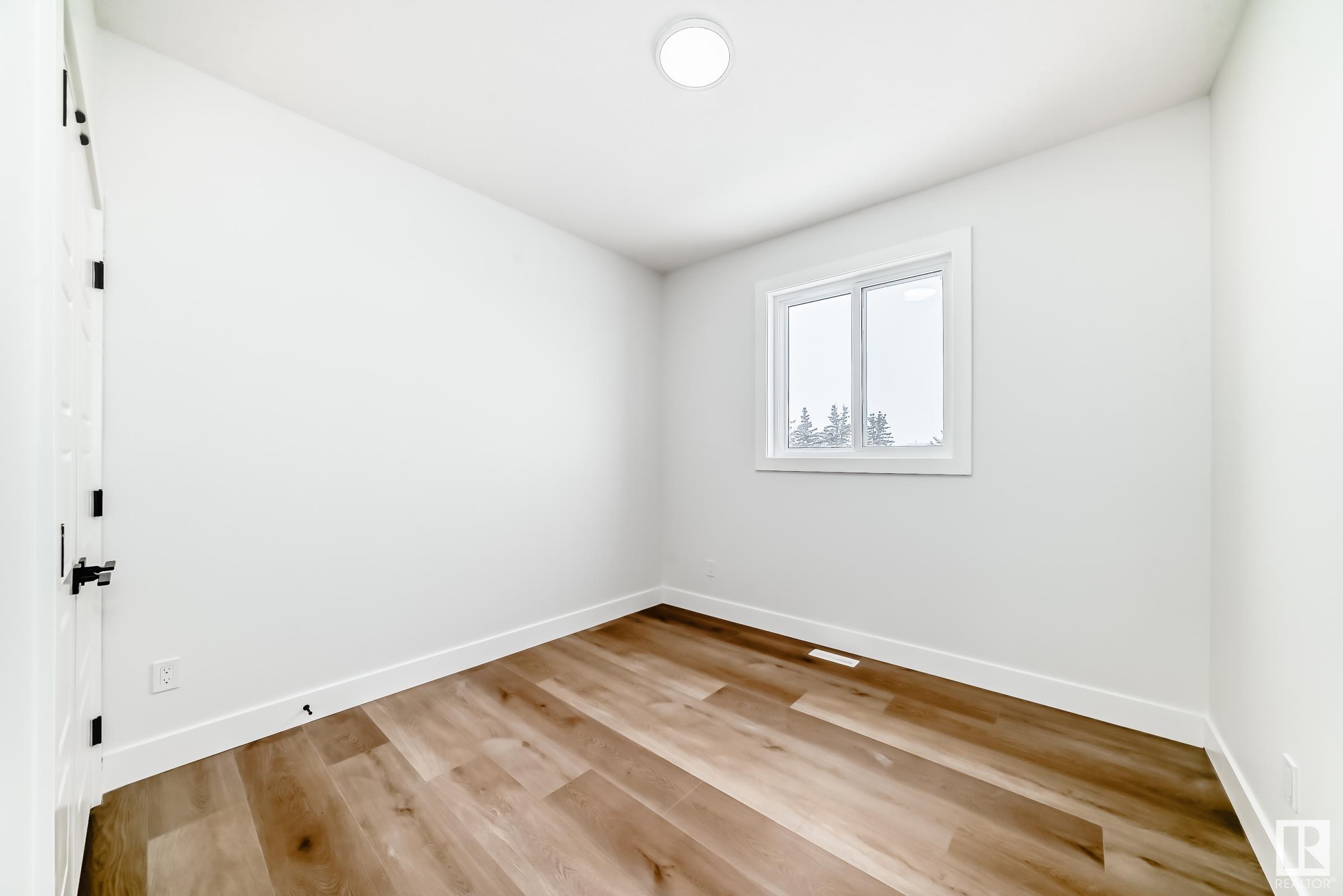      5028 67 ST , Beaumont,  ,T4X 2A2 ;  Listing Number: MLS E4420415