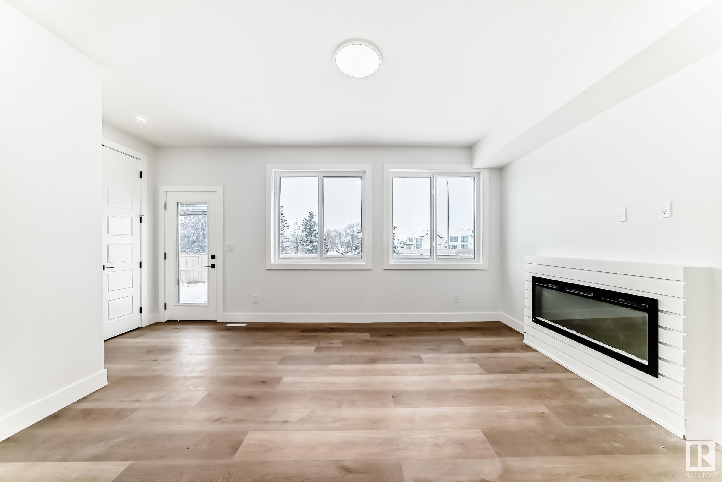      5028 67 ST , Beaumont,  ,T4X 2A2 ;  Listing Number: MLS E4420415