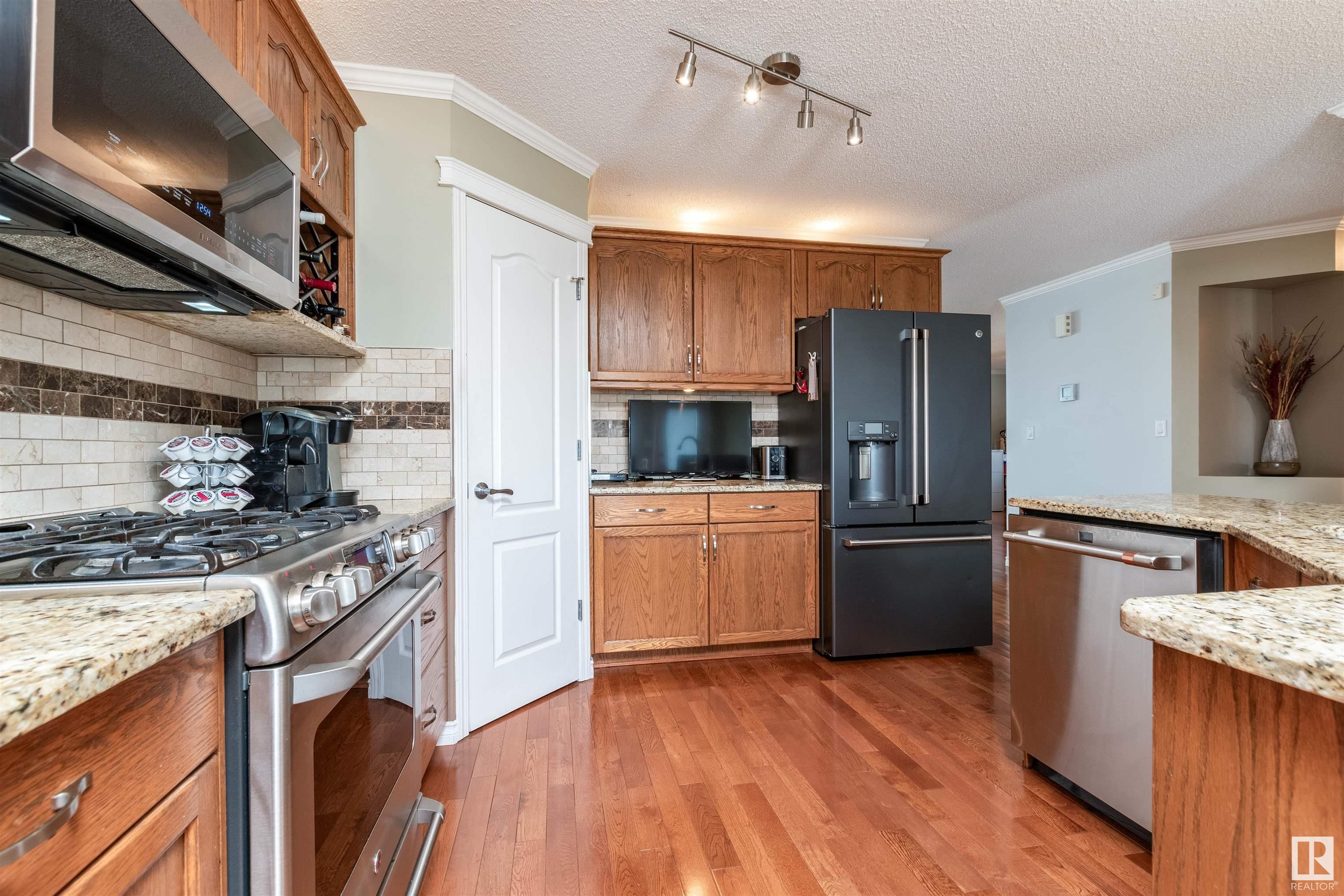      45 RIDGEPOINT WY , Sherwood Park,  ,T8A 5Z3 ;  Listing Number: MLS E4420420