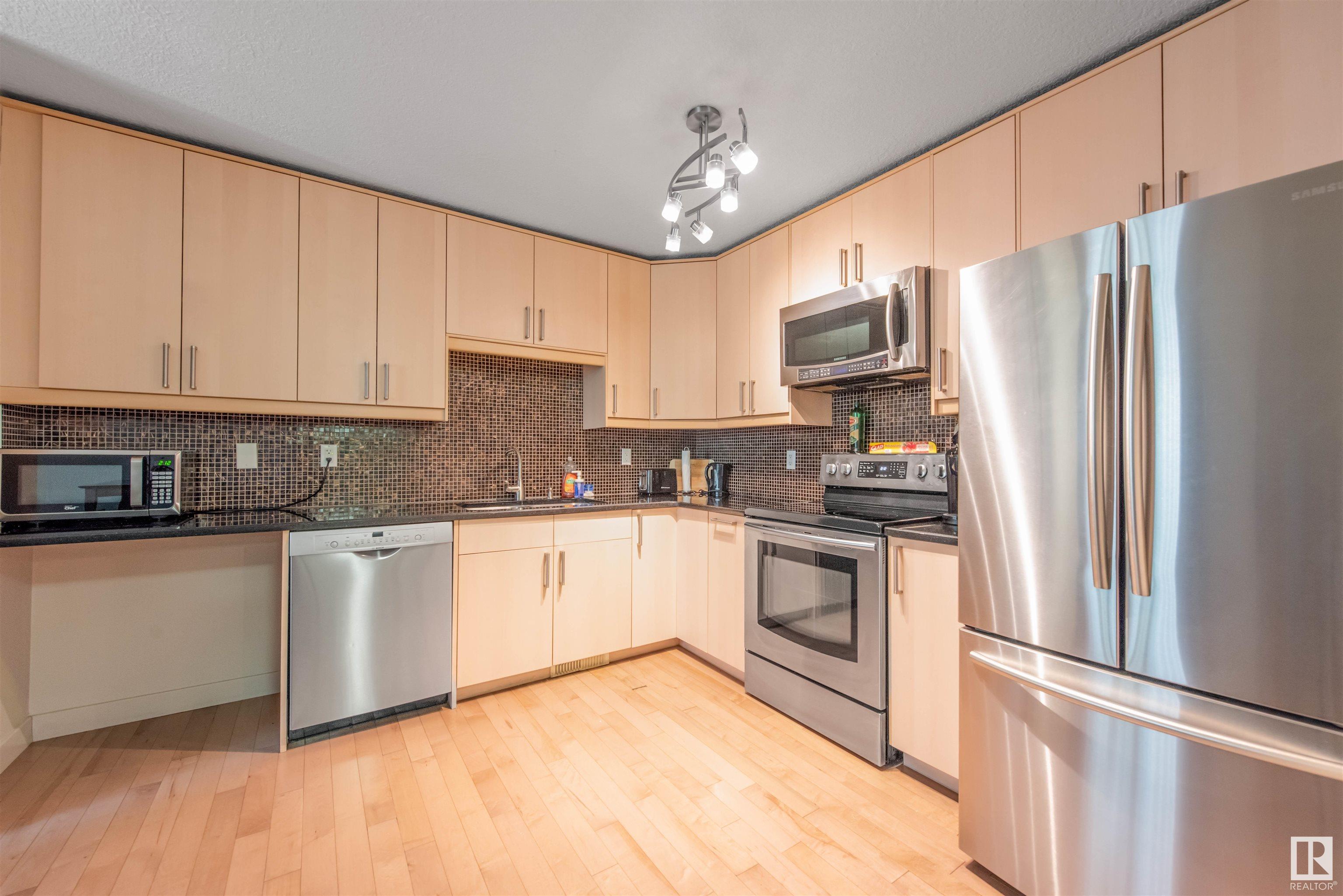      11436 97 ST NW , Edmonton,  ,T5G 1X5 ;  Listing Number: MLS E4420428