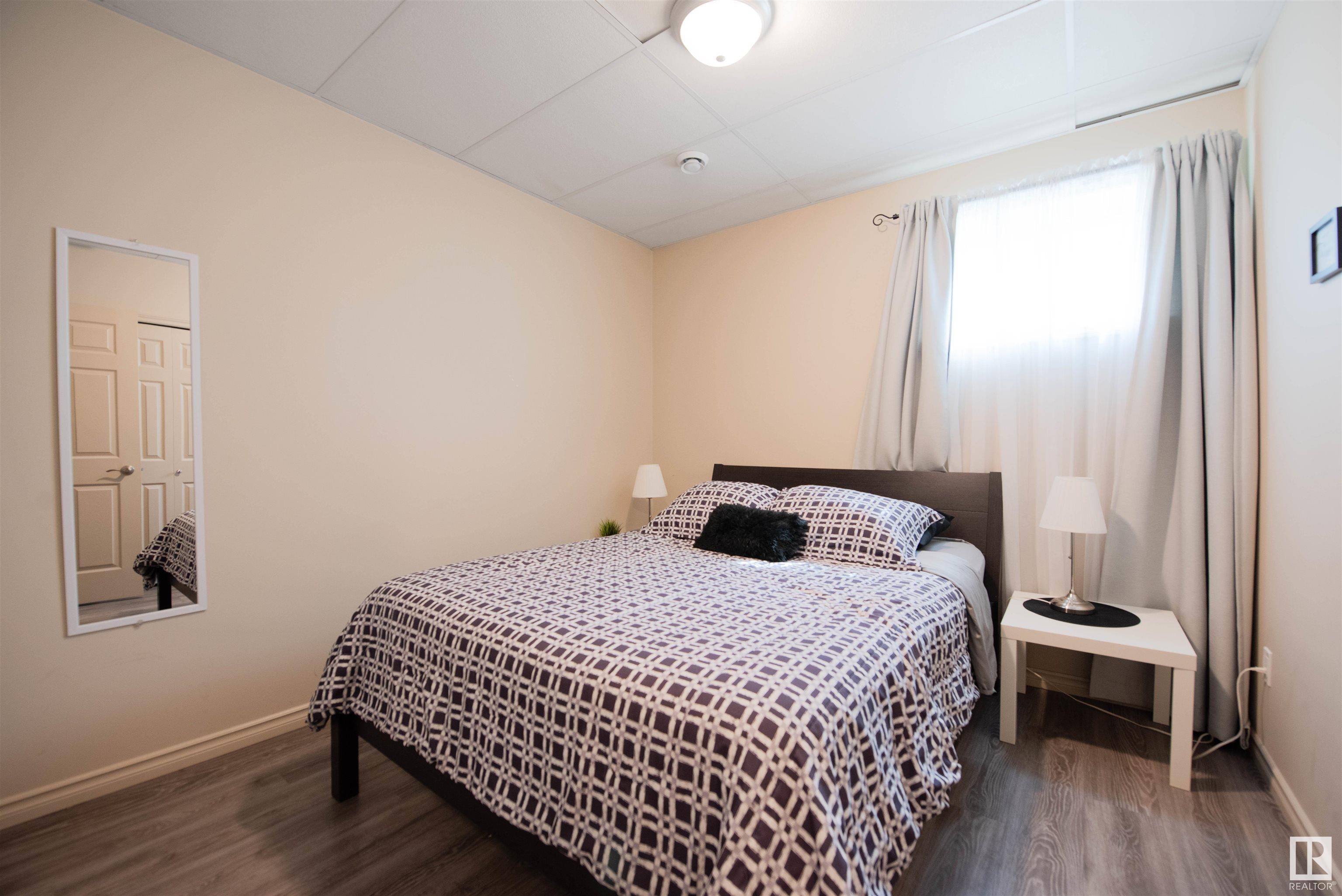      11436 97 ST NW , Edmonton,  ,T5G 1X5 ;  Listing Number: MLS E4420428