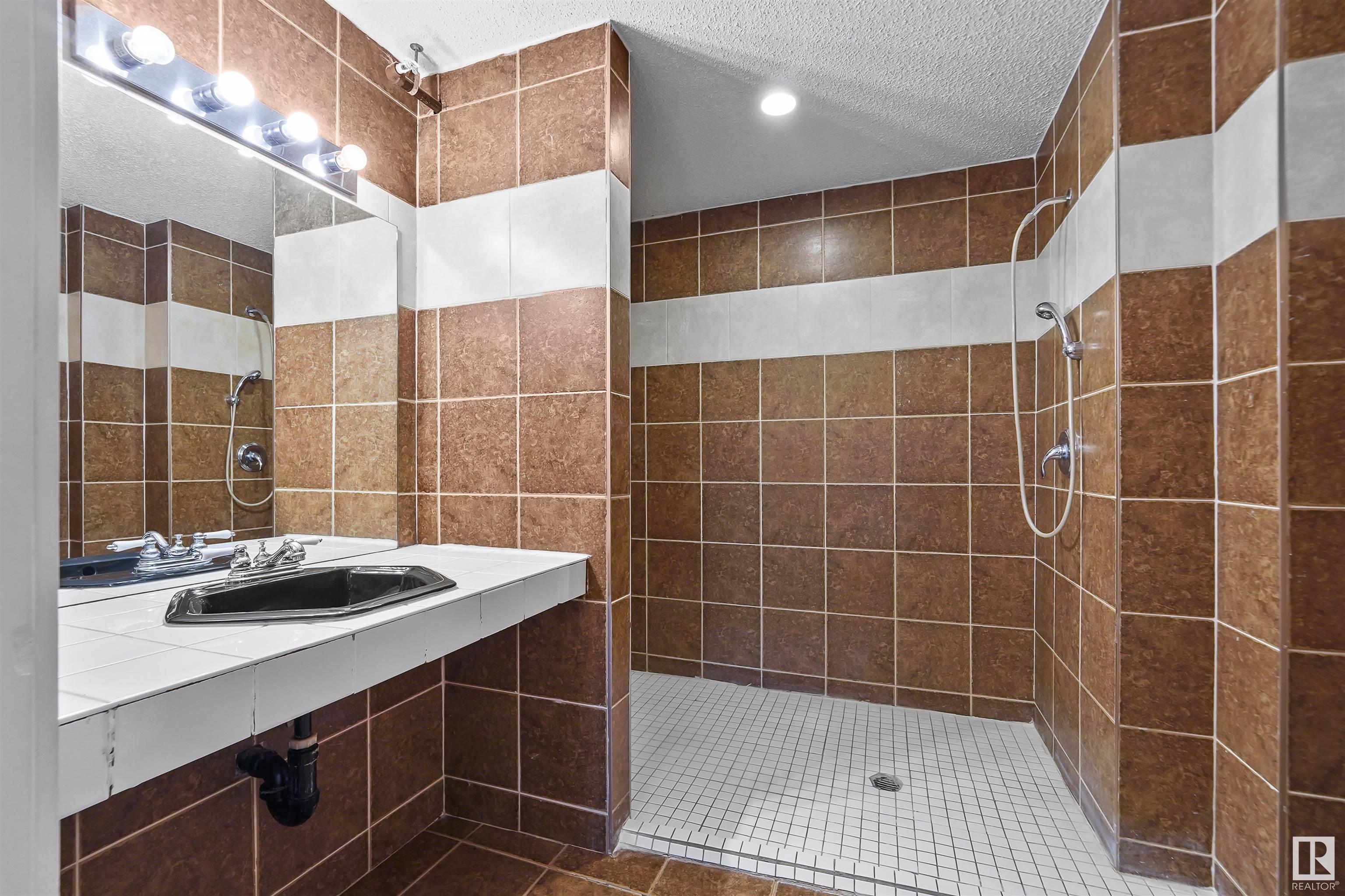      18929 99A AV NW , Edmonton,  ,T5T 3M9 ;  Listing Number: MLS E4420429