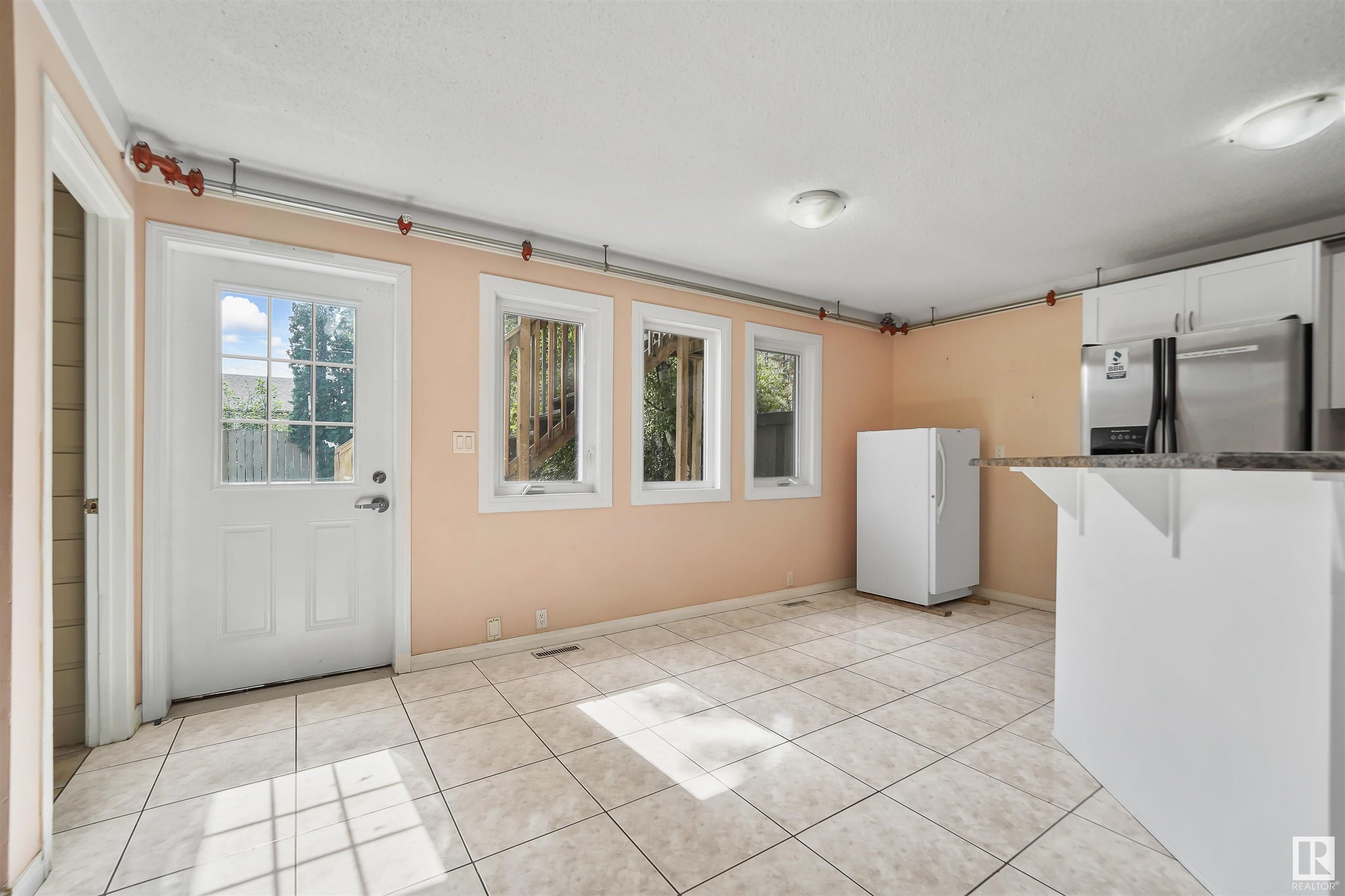      18929 99A AV NW , Edmonton,  ,T5T 3M9 ;  Listing Number: MLS E4420429