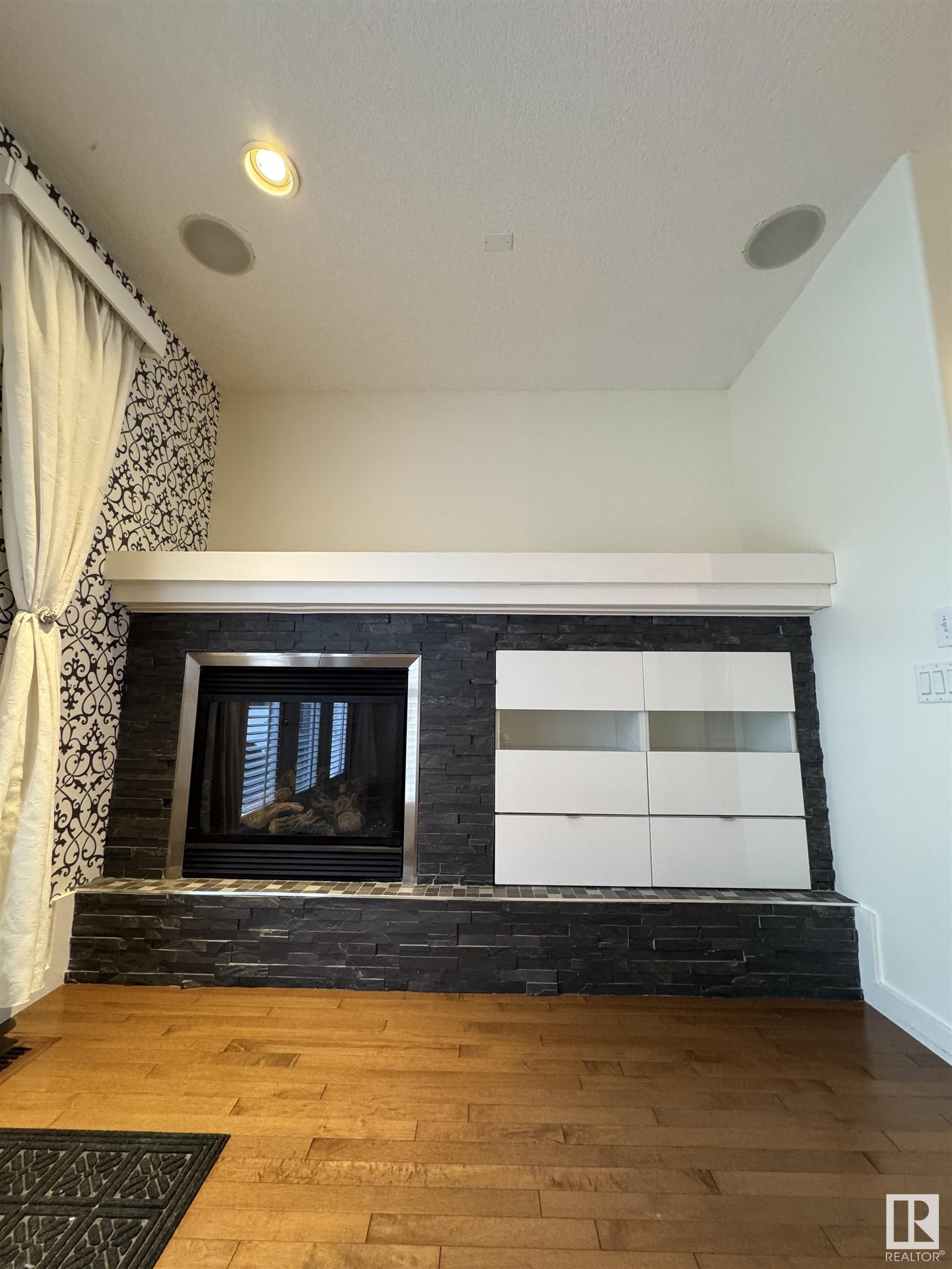      #7 1025 Gault BV NW , Edmonton,  ,T5E 1Z9 ;  Listing Number: MLS E4420432