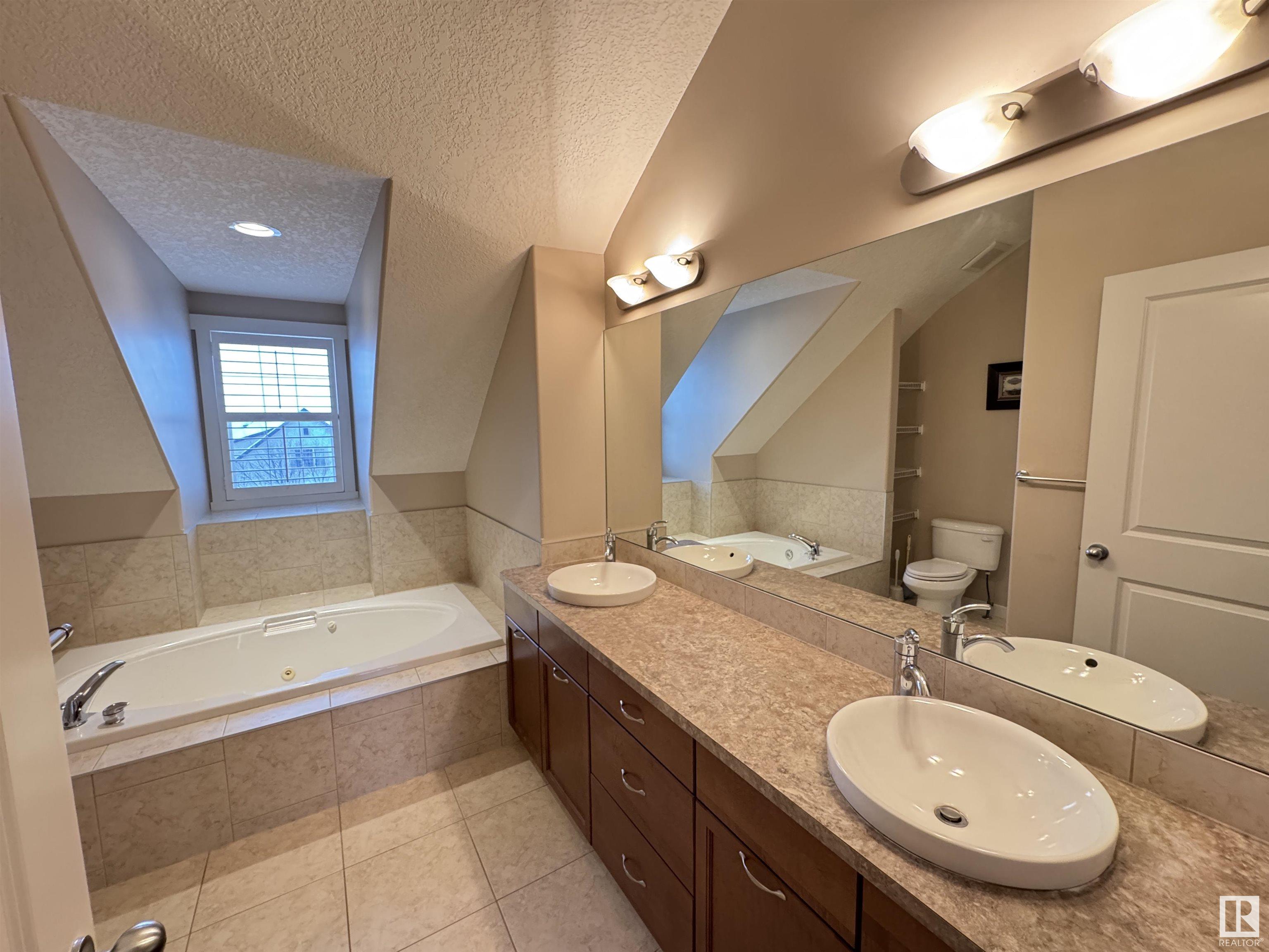      #7 1025 Gault BV NW , Edmonton,  ,T5E 1Z9 ;  Listing Number: MLS E4420432