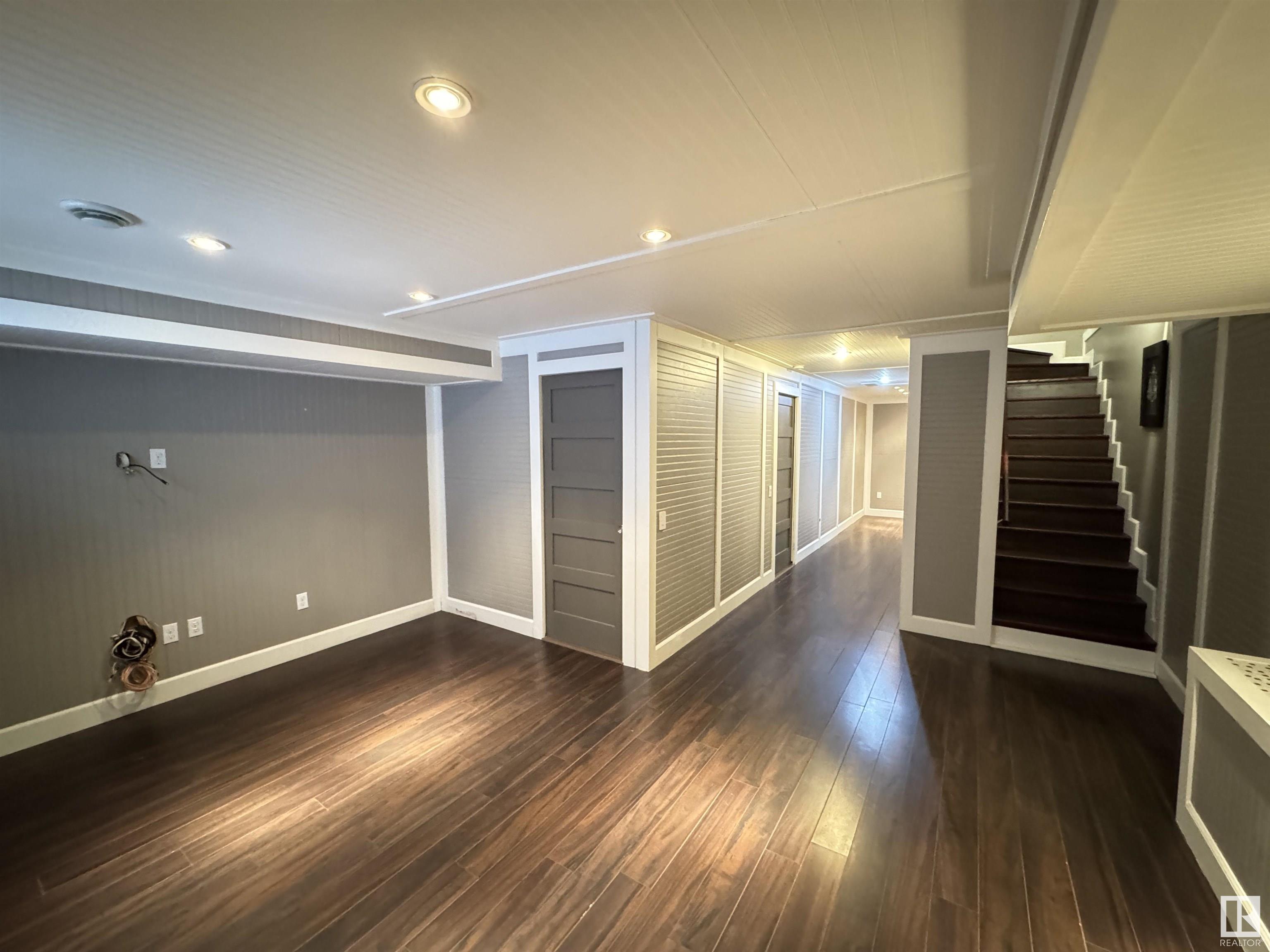      #7 1025 Gault BV NW , Edmonton,  ,T5E 1Z9 ;  Listing Number: MLS E4420432