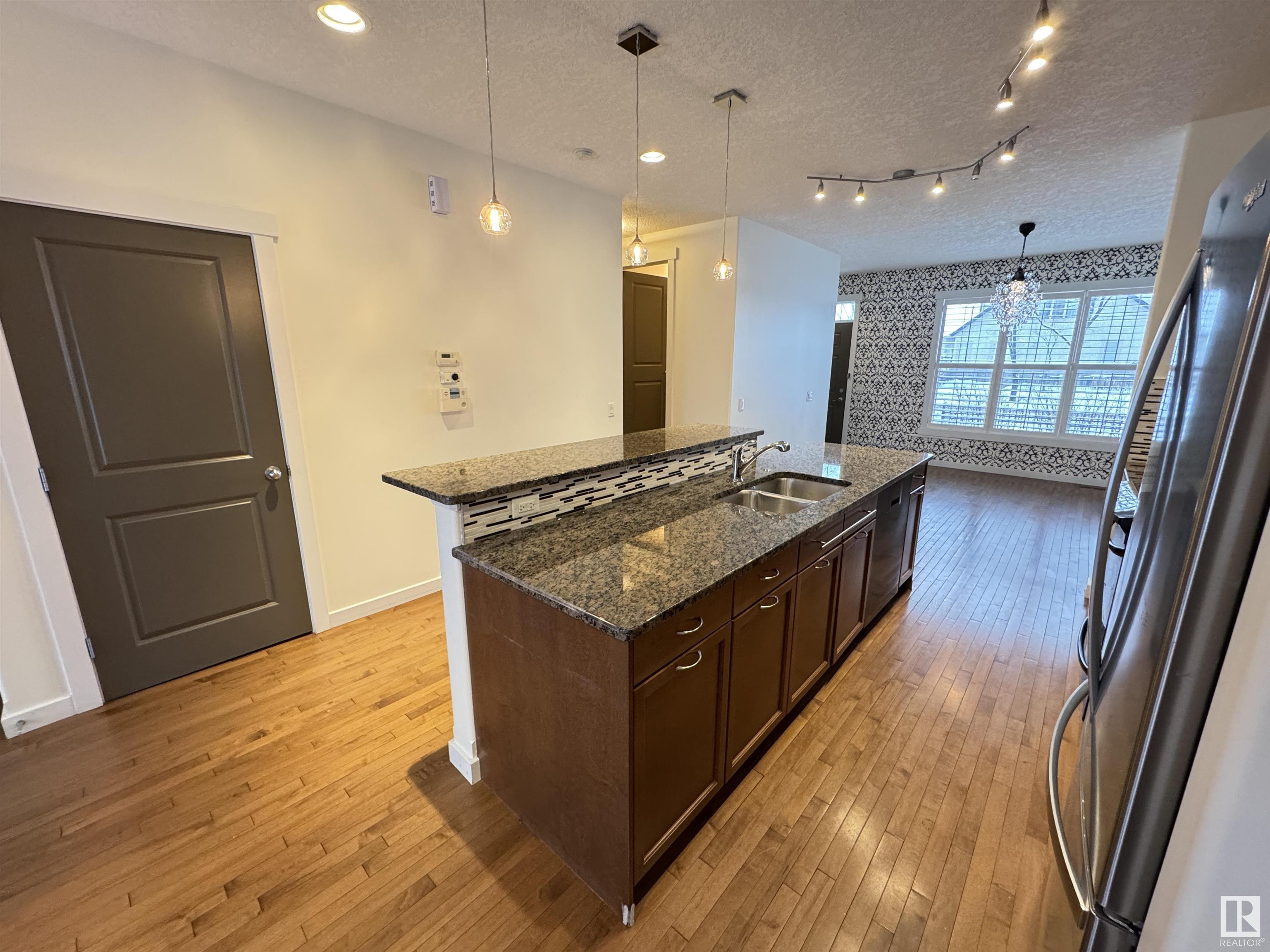      #7 1025 Gault BV NW , Edmonton,  ,T5E 1Z9 ;  Listing Number: MLS E4420432