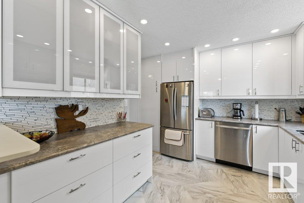      5955 189 ST NW , Edmonton,  ,T6M 2J2 ;  Listing Number: MLS E4420434