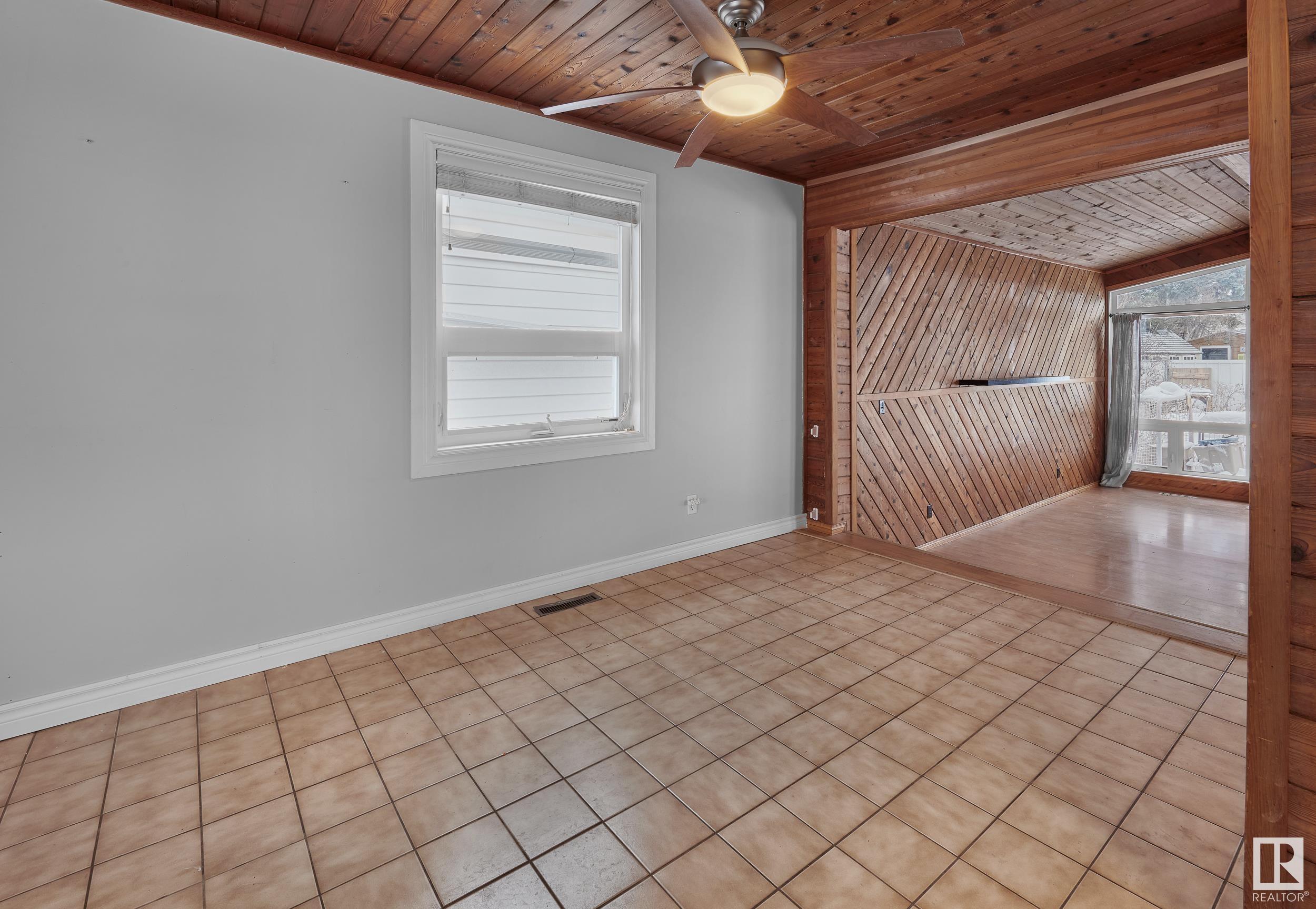      12 GORDON CR , St. Albert,  ,T8N 0V6 ;  Listing Number: MLS E4420435