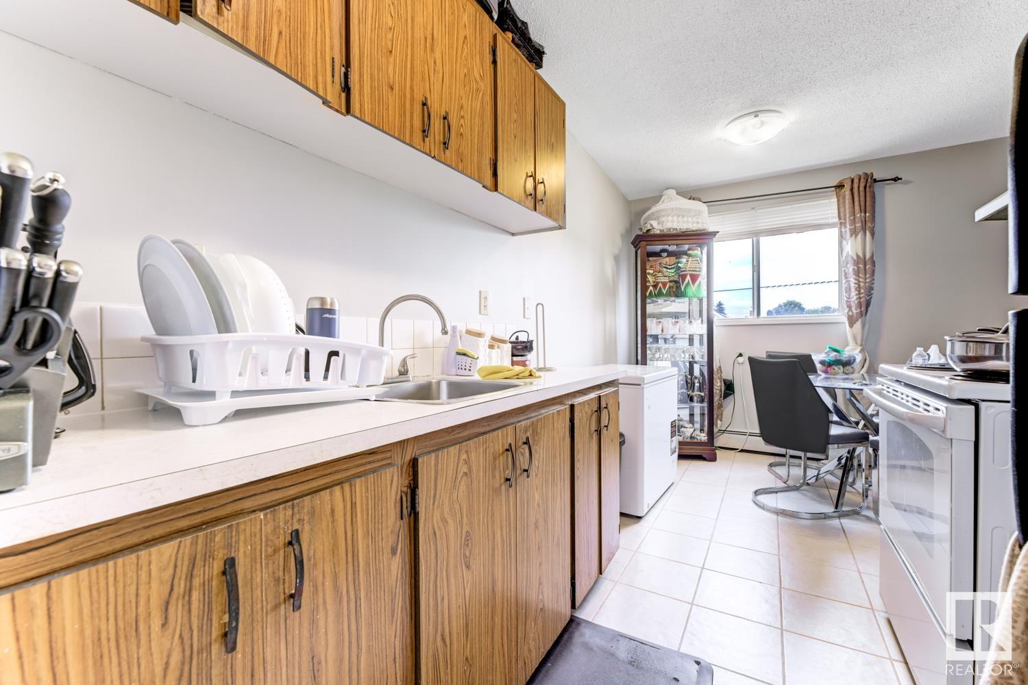      10315 120 AV NW , Edmonton,  ,T5G 0S4 ;  Listing Number: MLS E4420438
