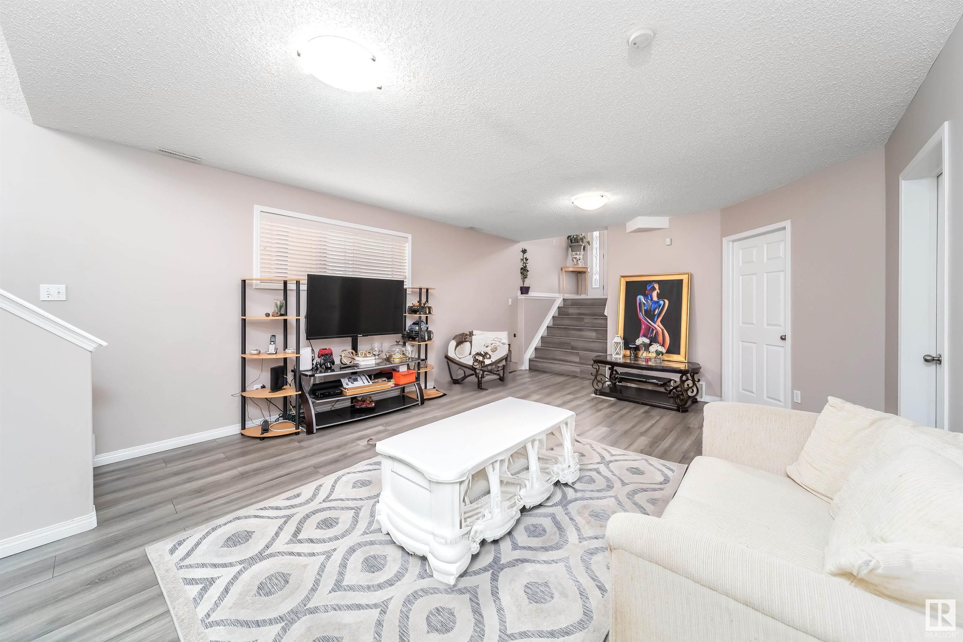      3709 22A ST NW , Edmonton,  ,T6T 1V7 ;  Listing Number: MLS E4420439