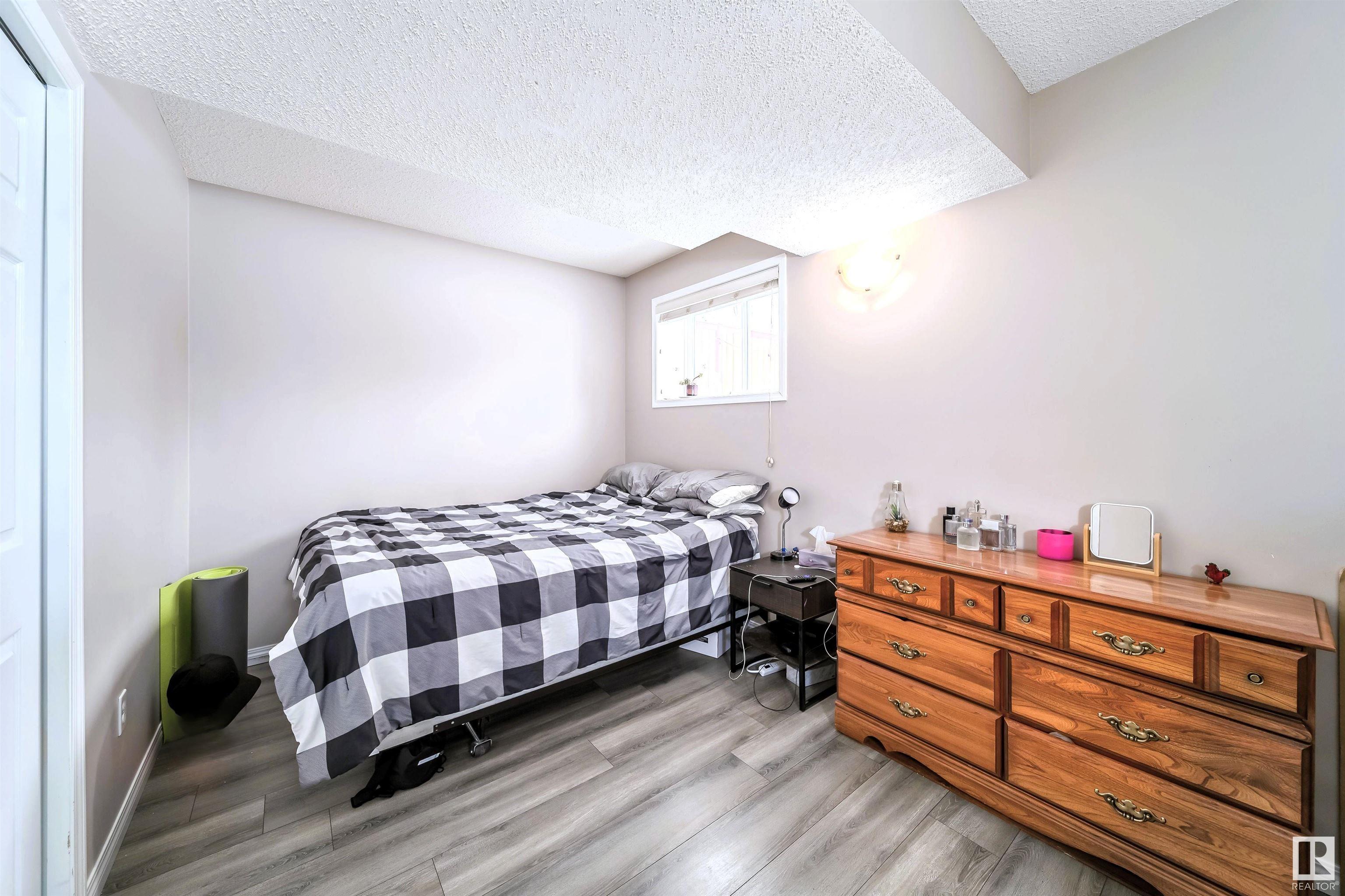      3709 22A ST NW , Edmonton,  ,T6T 1V7 ;  Listing Number: MLS E4420439