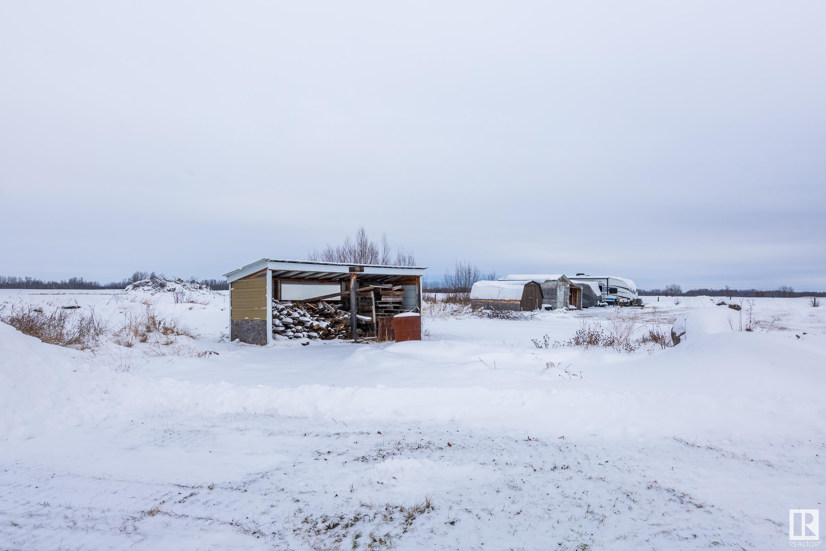      5228 TWP RD 564 , Rural Lac Ste. Anne County,  ,T0E 0J0 ;  Listing Number: MLS E4420445