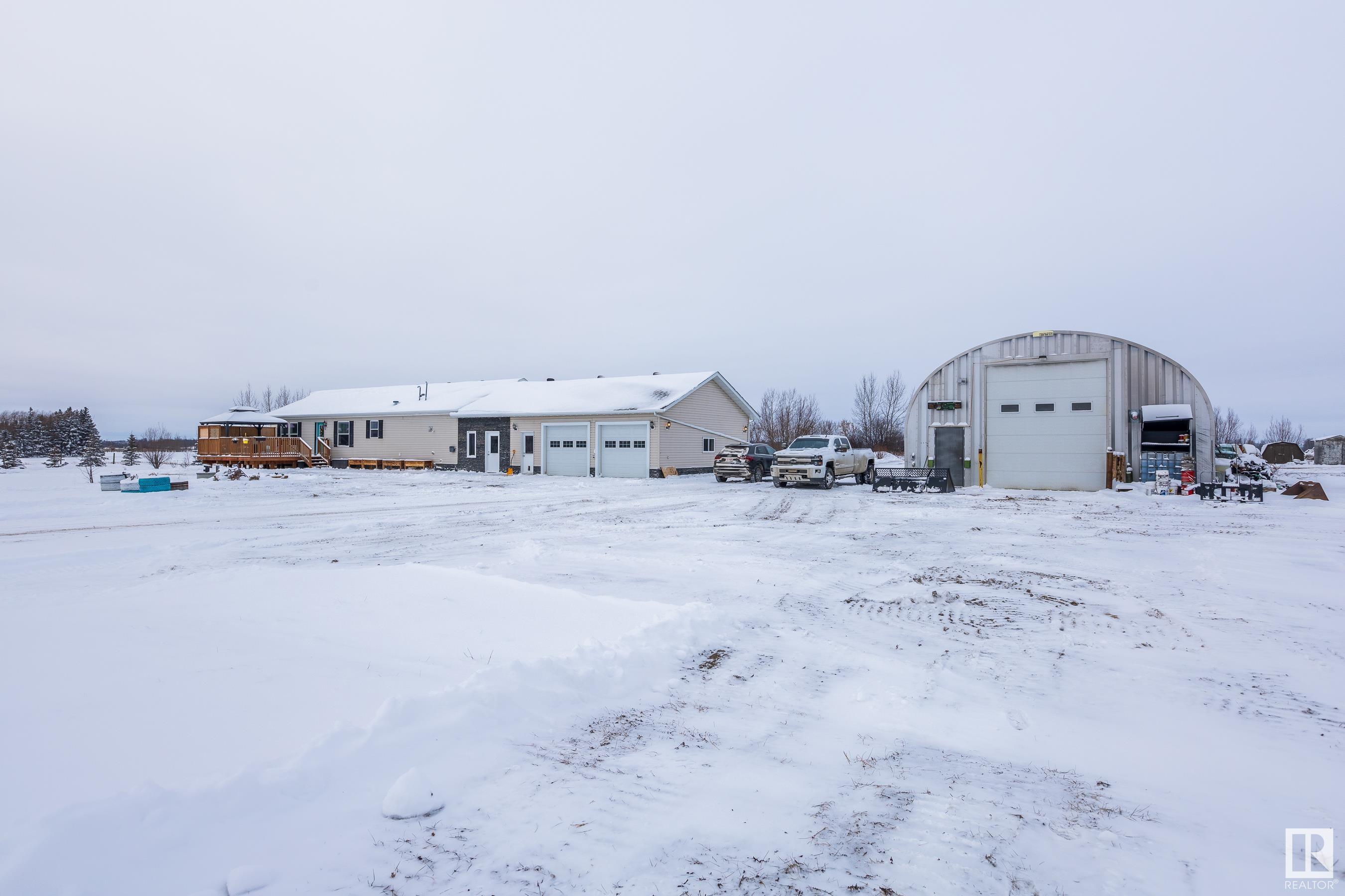      5228 TWP RD 564 , Rural Lac Ste. Anne County,  ,T0E 0J0 ;  Listing Number: MLS E4420445