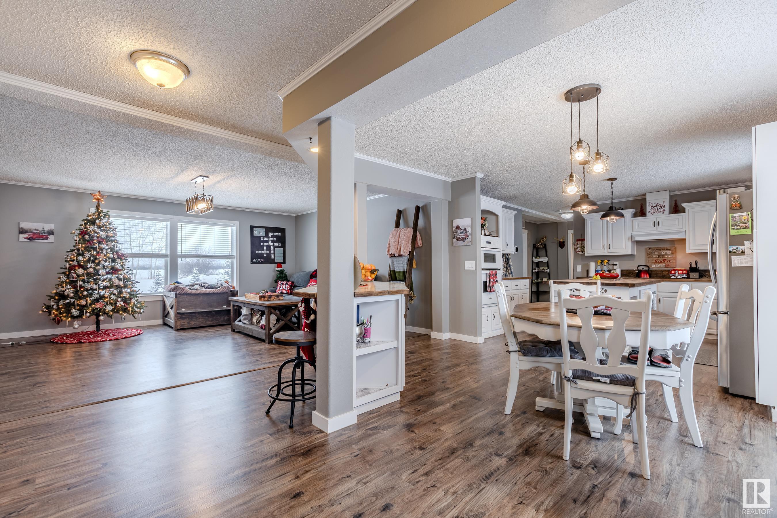      5228 TWP RD 564 , Rural Lac Ste. Anne County,  ,T0E 0J0 ;  Listing Number: MLS E4420445