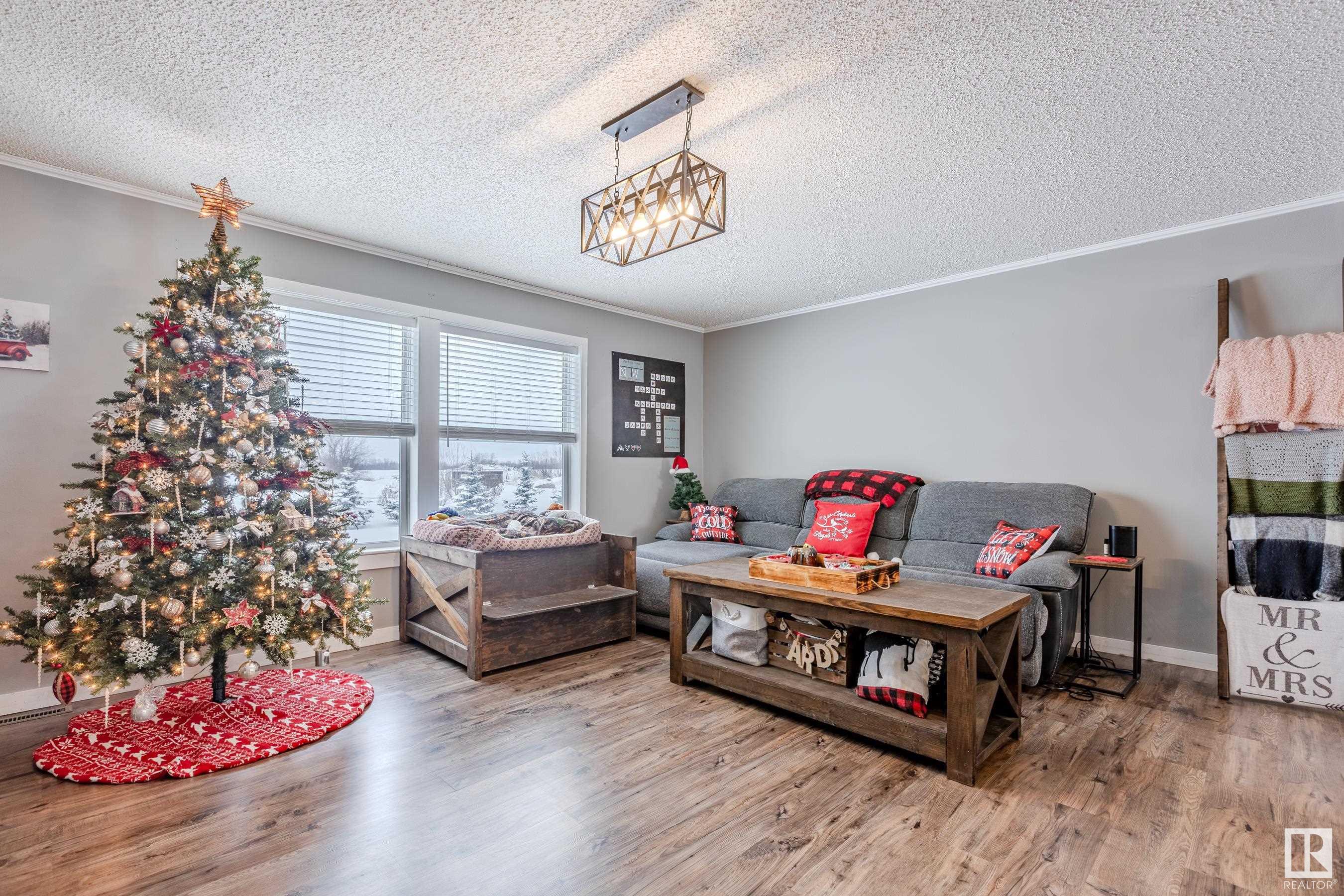      5228 TWP RD 564 , Rural Lac Ste. Anne County,  ,T0E 0J0 ;  Listing Number: MLS E4420445