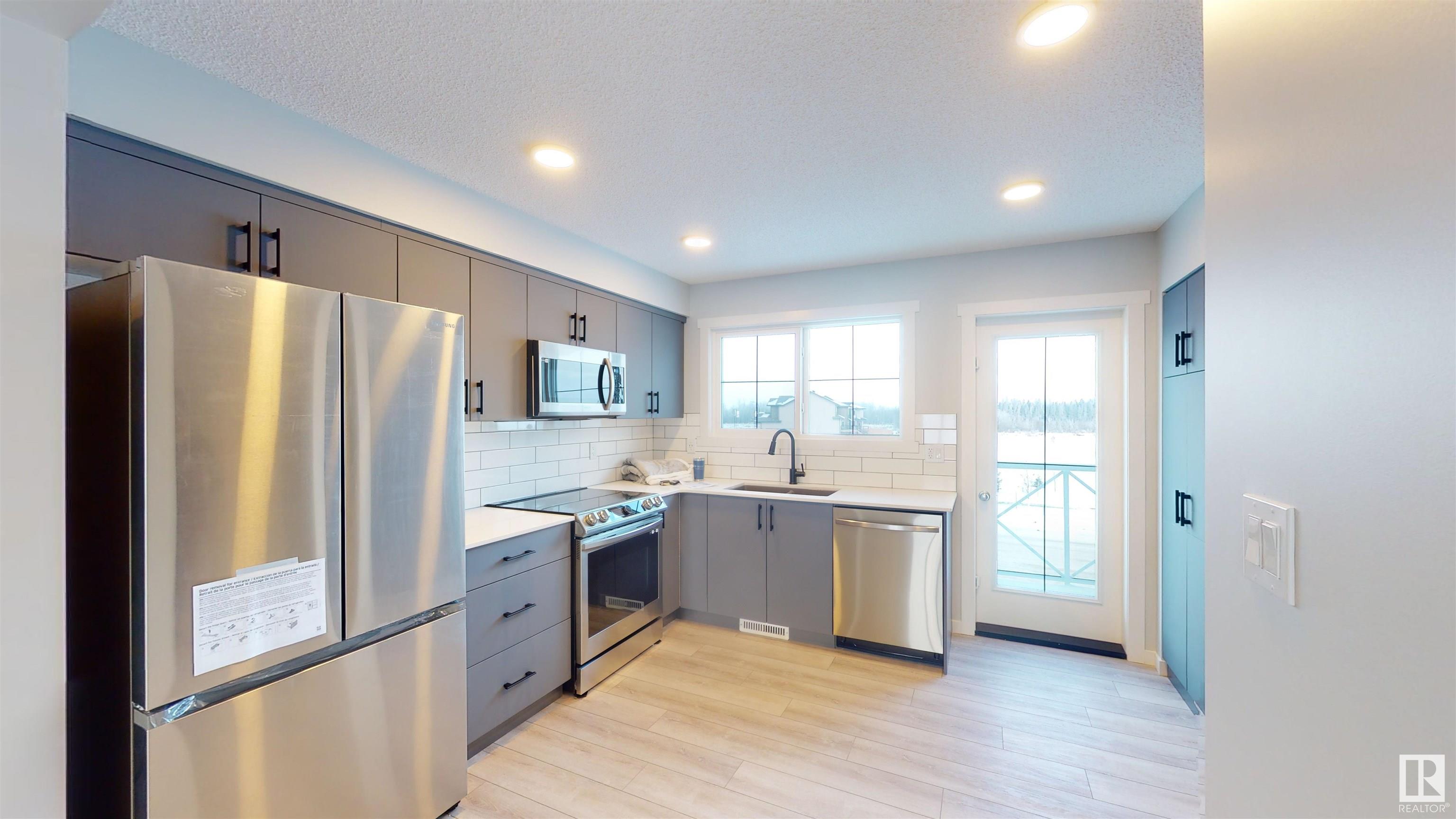      28 EASTWOOD DR , Spruce Grove,  ,T7X 3C7 ;  Listing Number: MLS E4420456
