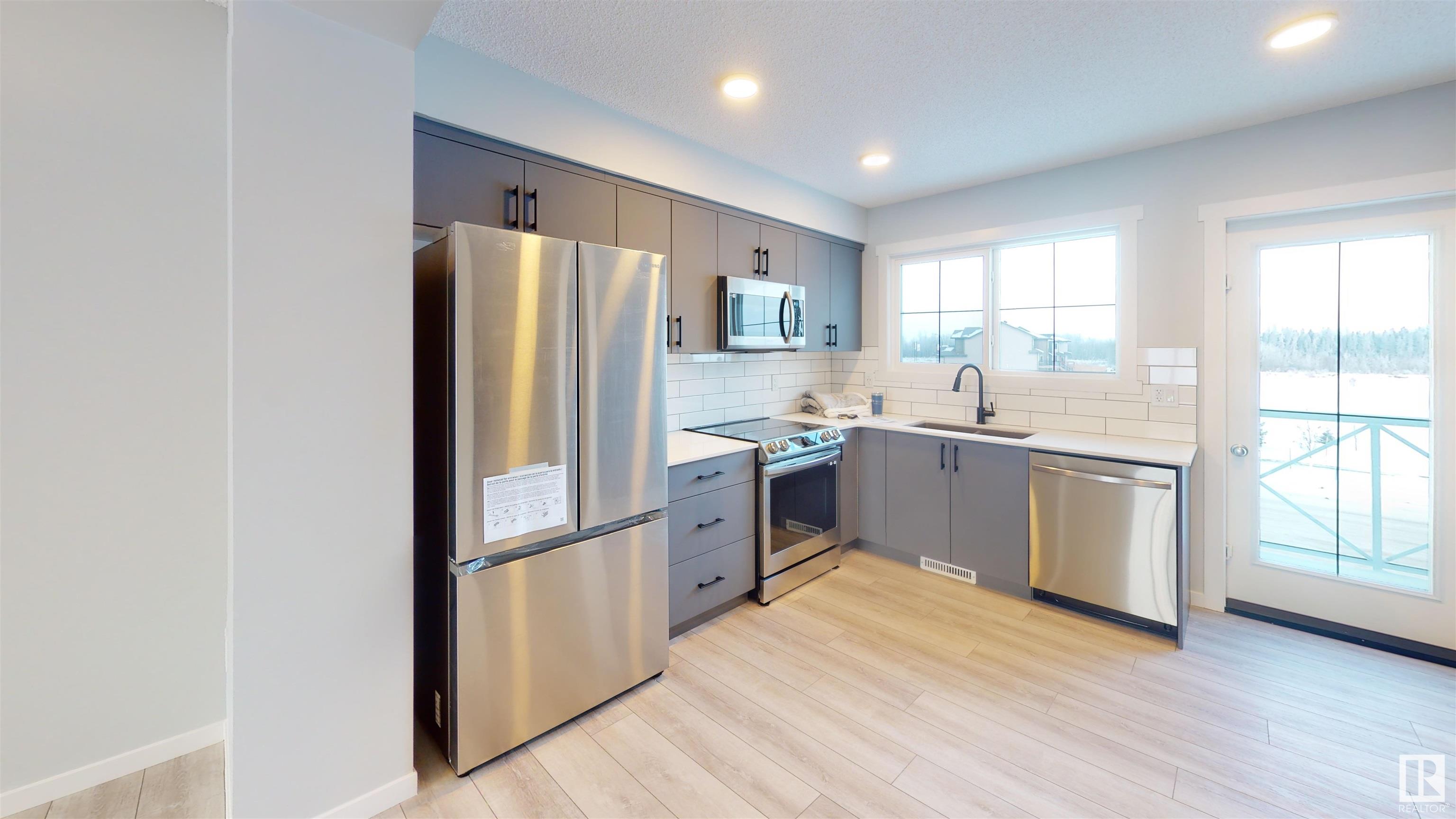      28 EASTWOOD DR , Spruce Grove,  ,T7X 3C7 ;  Listing Number: MLS E4420456