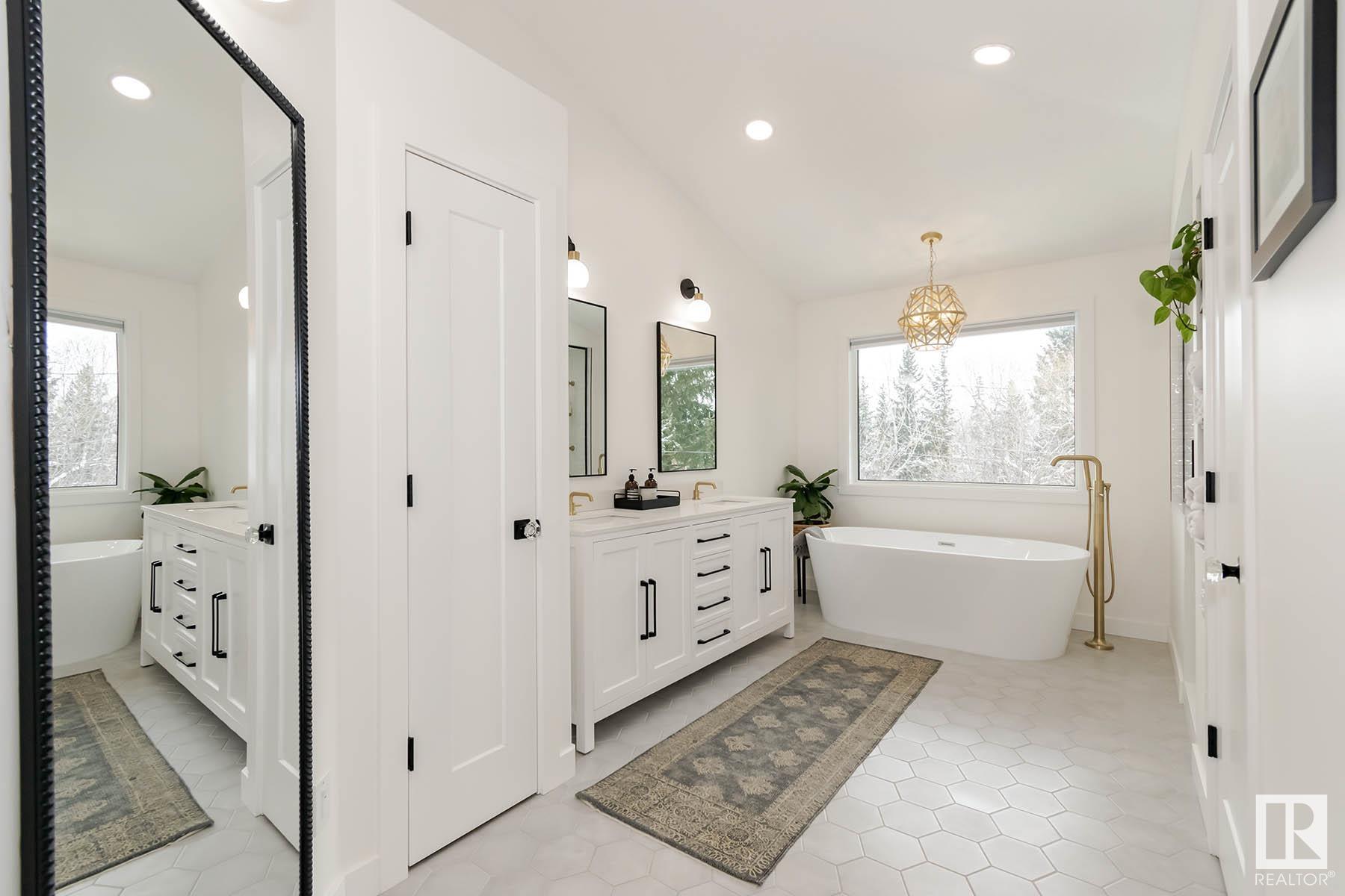      10507 131 ST NW , Edmonton,  ,T5N 1Y5 ;  Listing Number: MLS E4420467