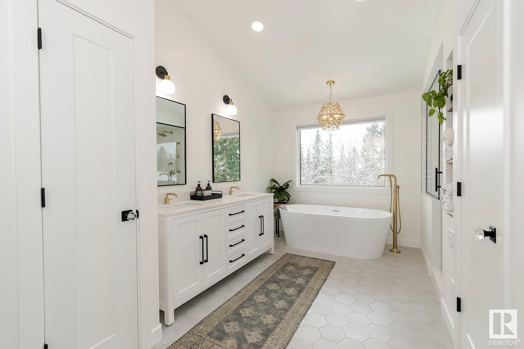      10507 131 ST NW , Edmonton,  ,T5N 1Y5 ;  Listing Number: MLS E4420467