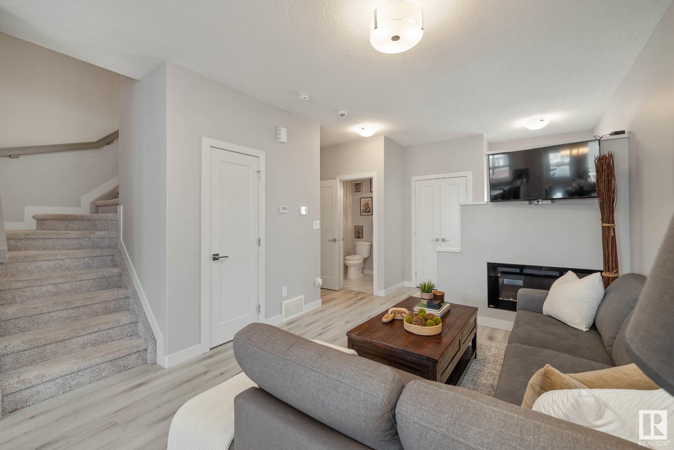      9106 COOPER CR SW , Edmonton,  ,T6W 4A5 ;  Listing Number: MLS E4420469