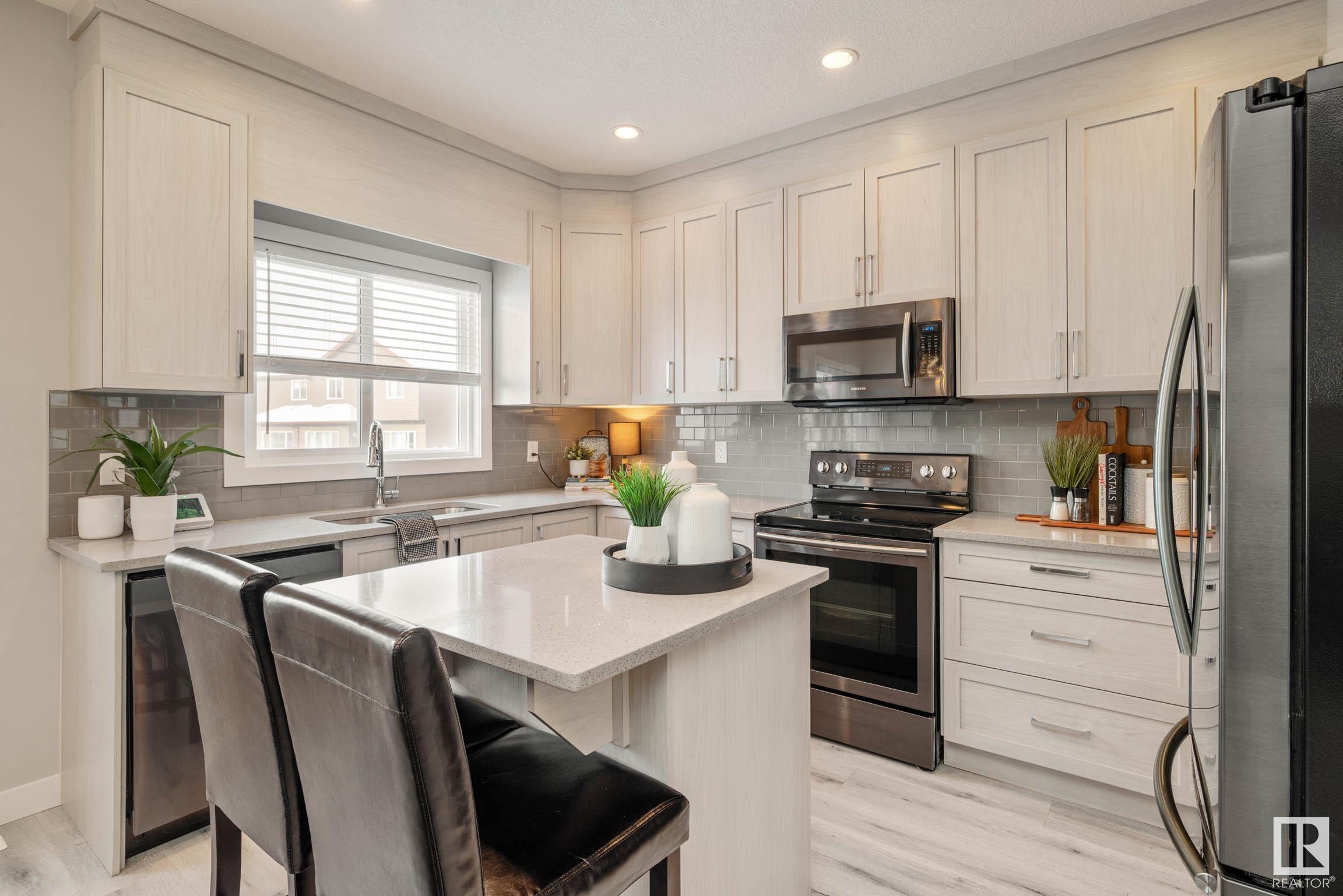      9106 COOPER CR SW , Edmonton,  ,T6W 4A5 ;  Listing Number: MLS E4420469