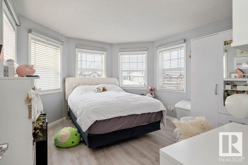      14931 137 ST NW , Edmonton,  ,T6V 1N8 ;  Listing Number: MLS E4420471