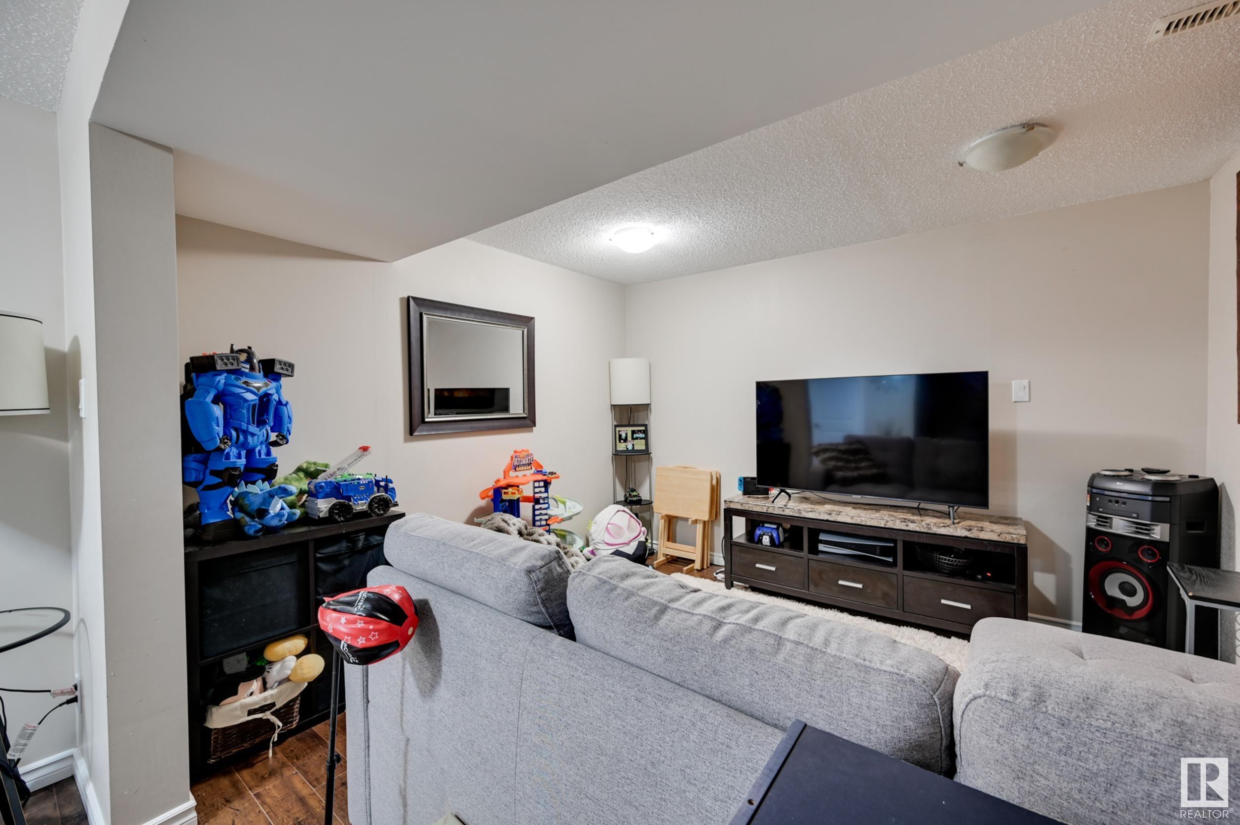      14548 56 ST NW , Edmonton,  ,T5A 3R1 ;  Listing Number: MLS E4420472