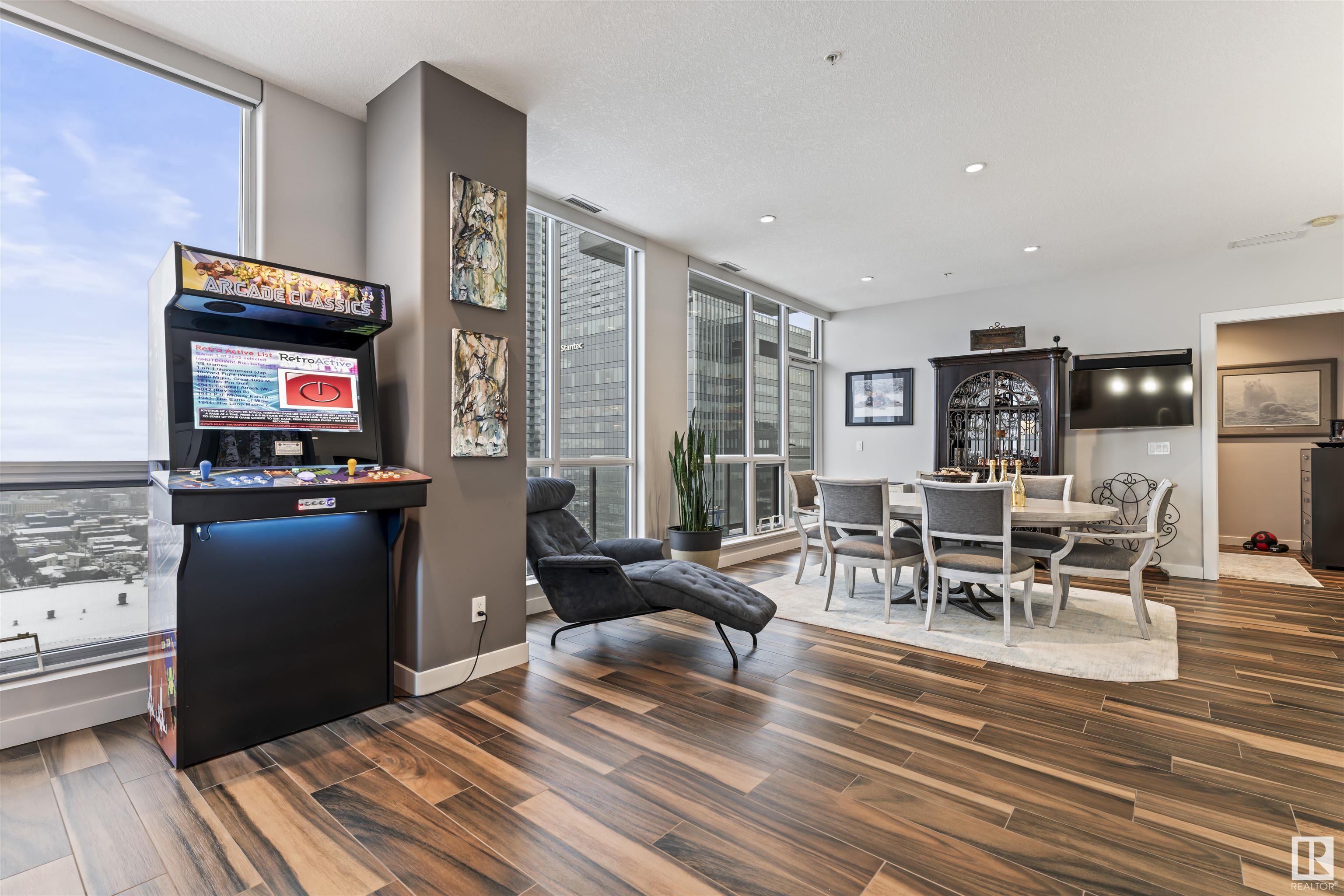      #3002 10238 103 ST NW , Edmonton,  ,T5J 0Y8 ;  Listing Number: MLS E4420477