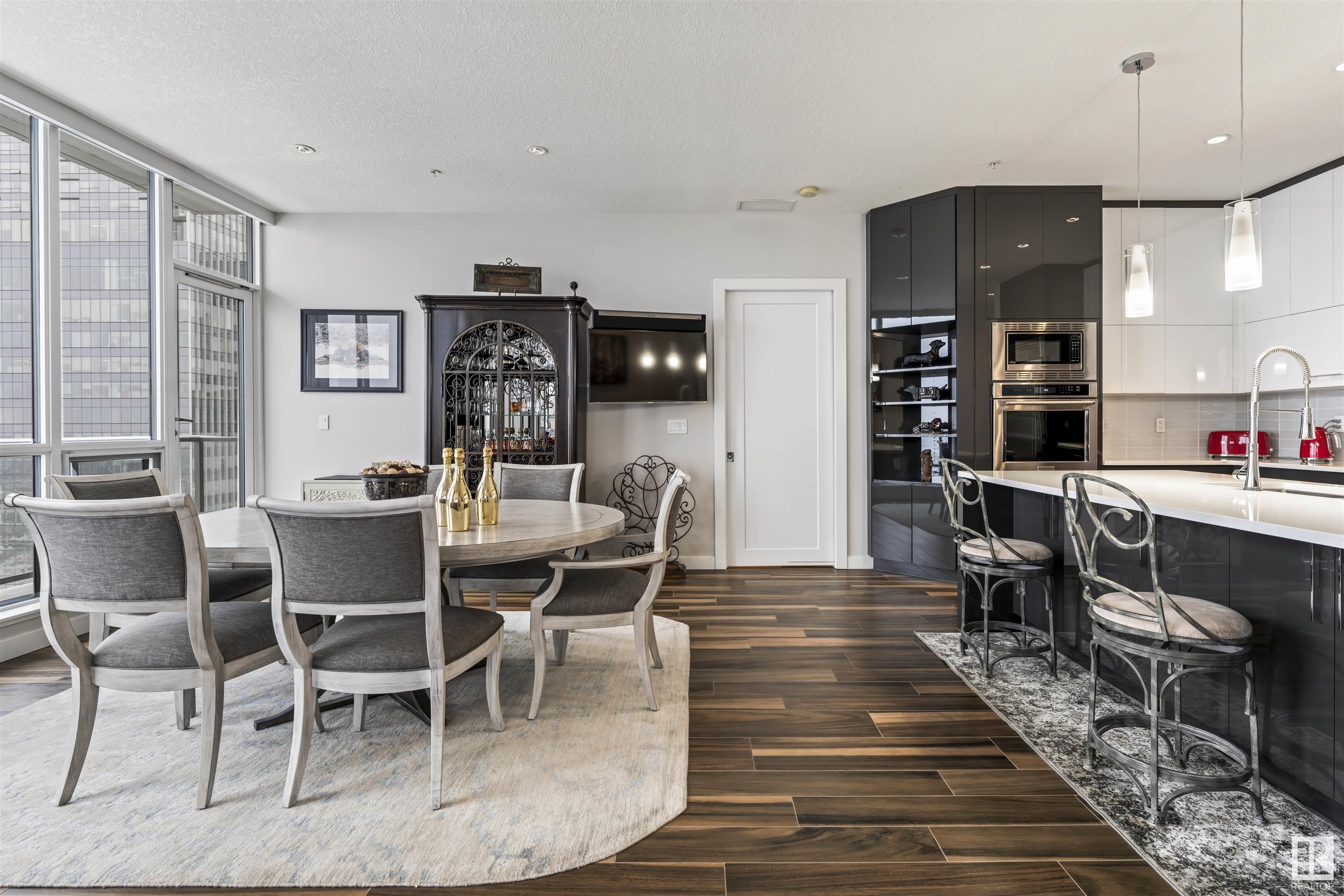      #3002 10238 103 ST NW , Edmonton,  ,T5J 0Y8 ;  Listing Number: MLS E4420477
