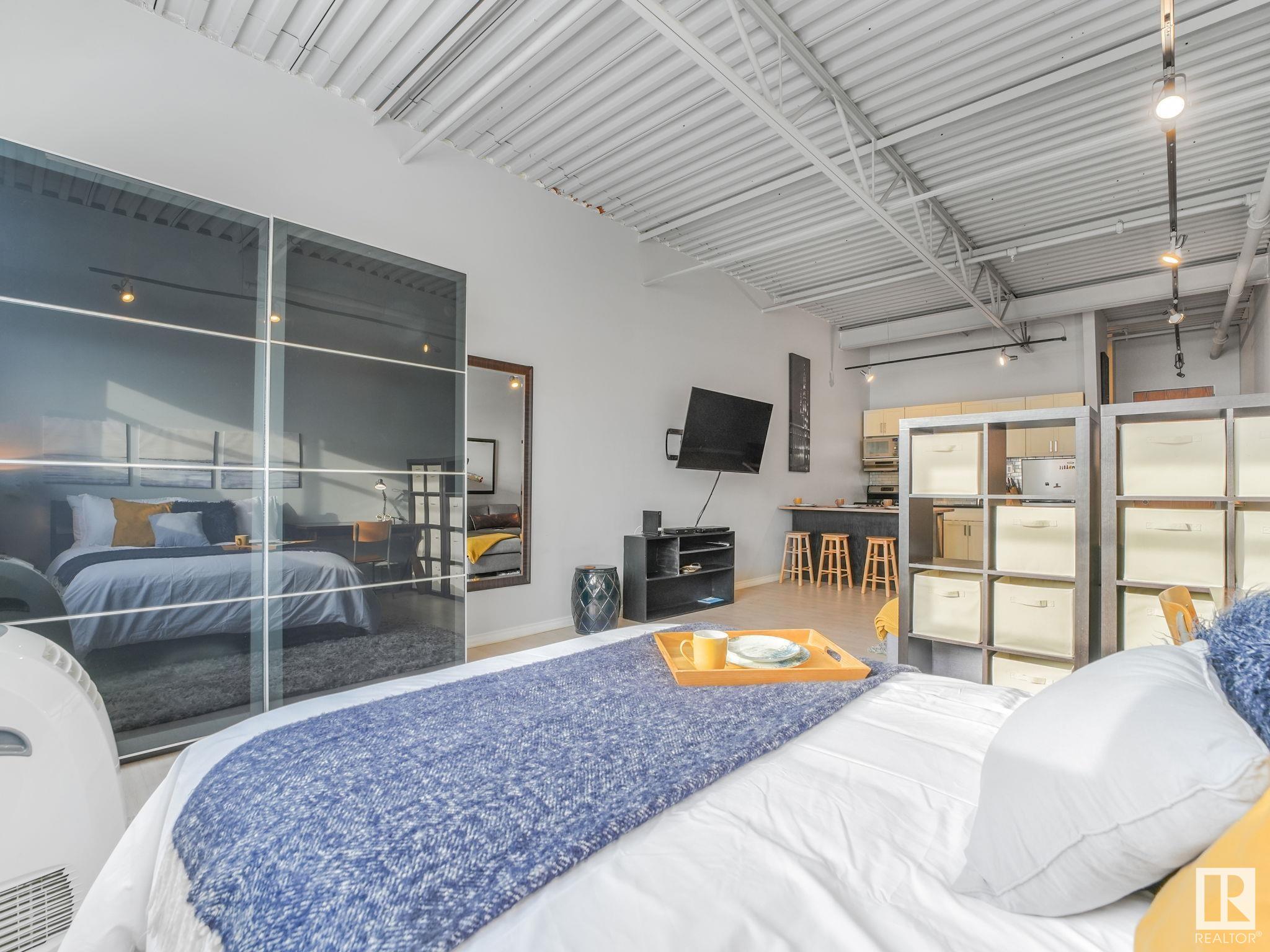      #305 10355 105 ST NW , Edmonton,  ,T5J 1E8 ;  Listing Number: MLS E4420478