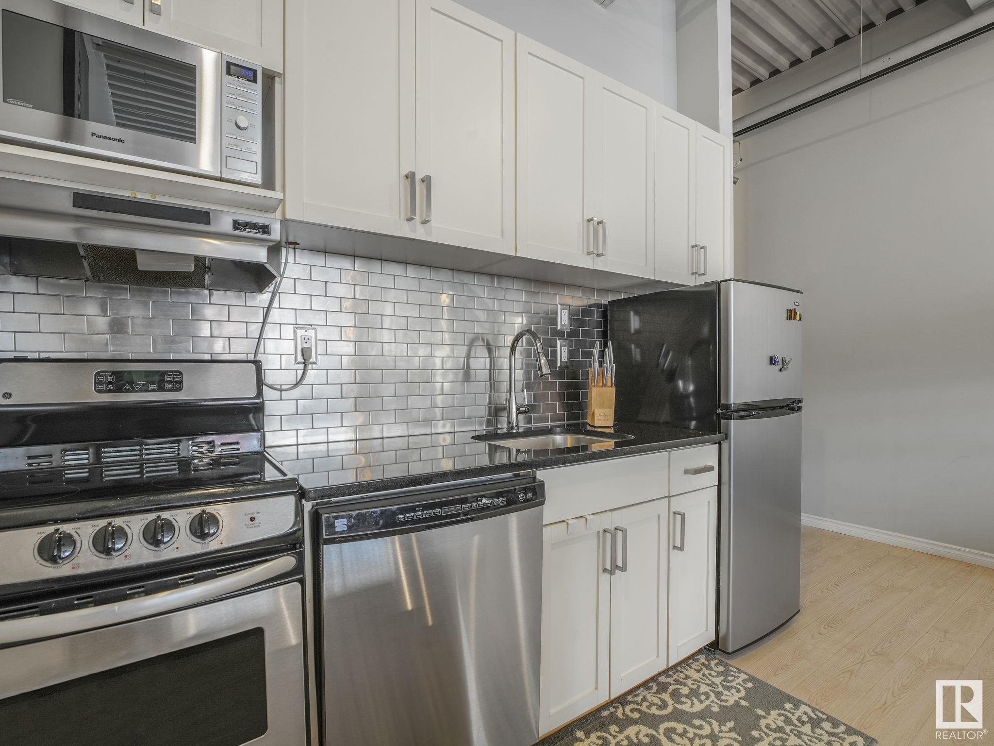      #305 10355 105 ST NW , Edmonton,  ,T5J 1E8 ;  Listing Number: MLS E4420478