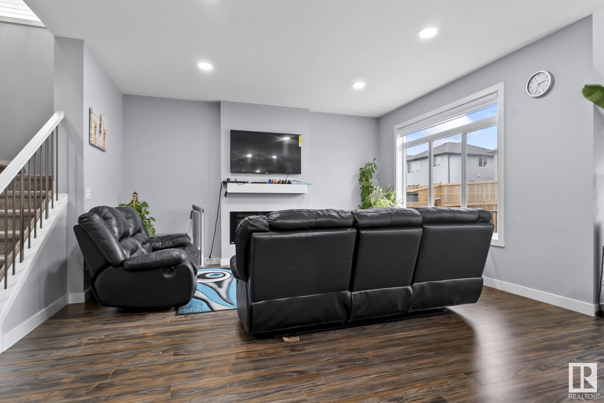      455 41 AV NW , Edmonton,  ,T6T 2G2 ;  Listing Number: MLS E4420481