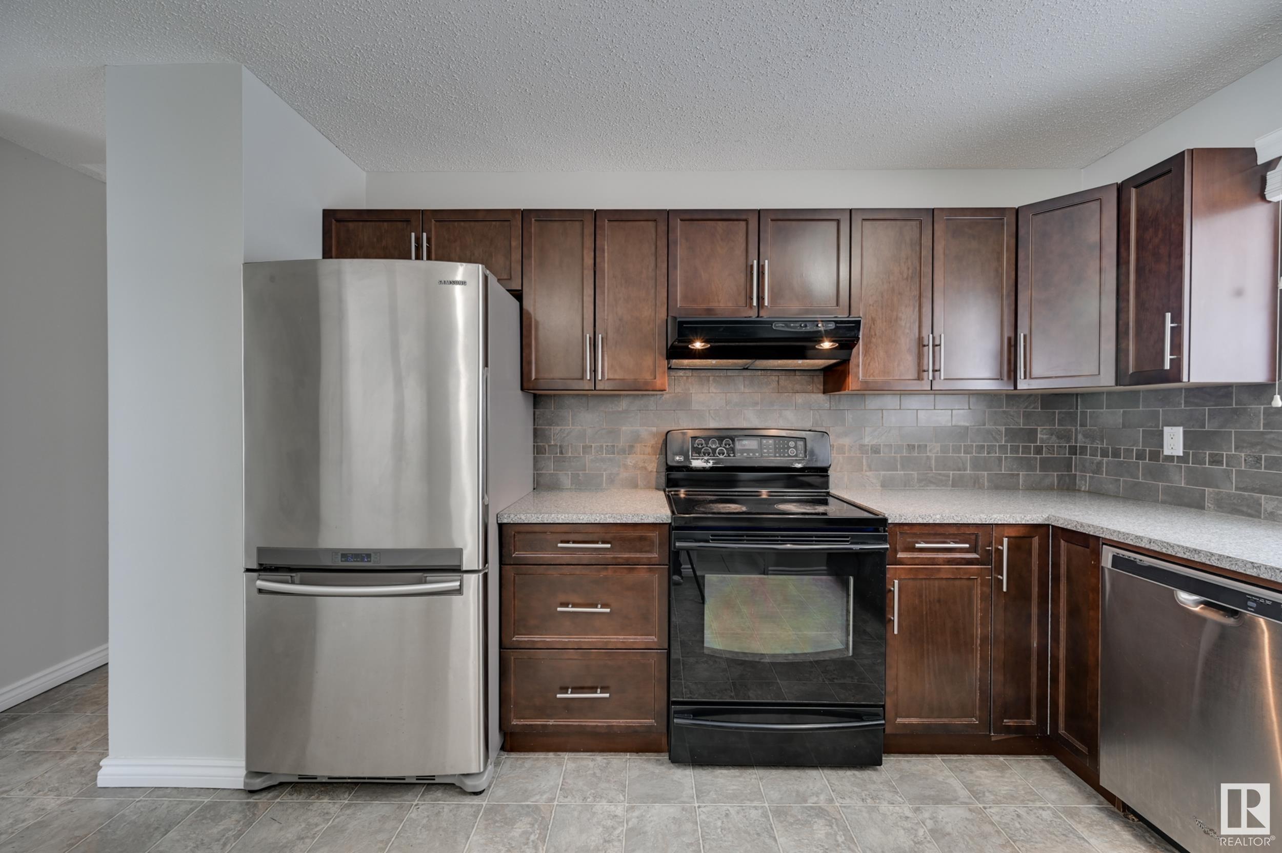      3660 73 ST NW , Edmonton,  ,T6K 0L7 ;  Listing Number: MLS E4420482