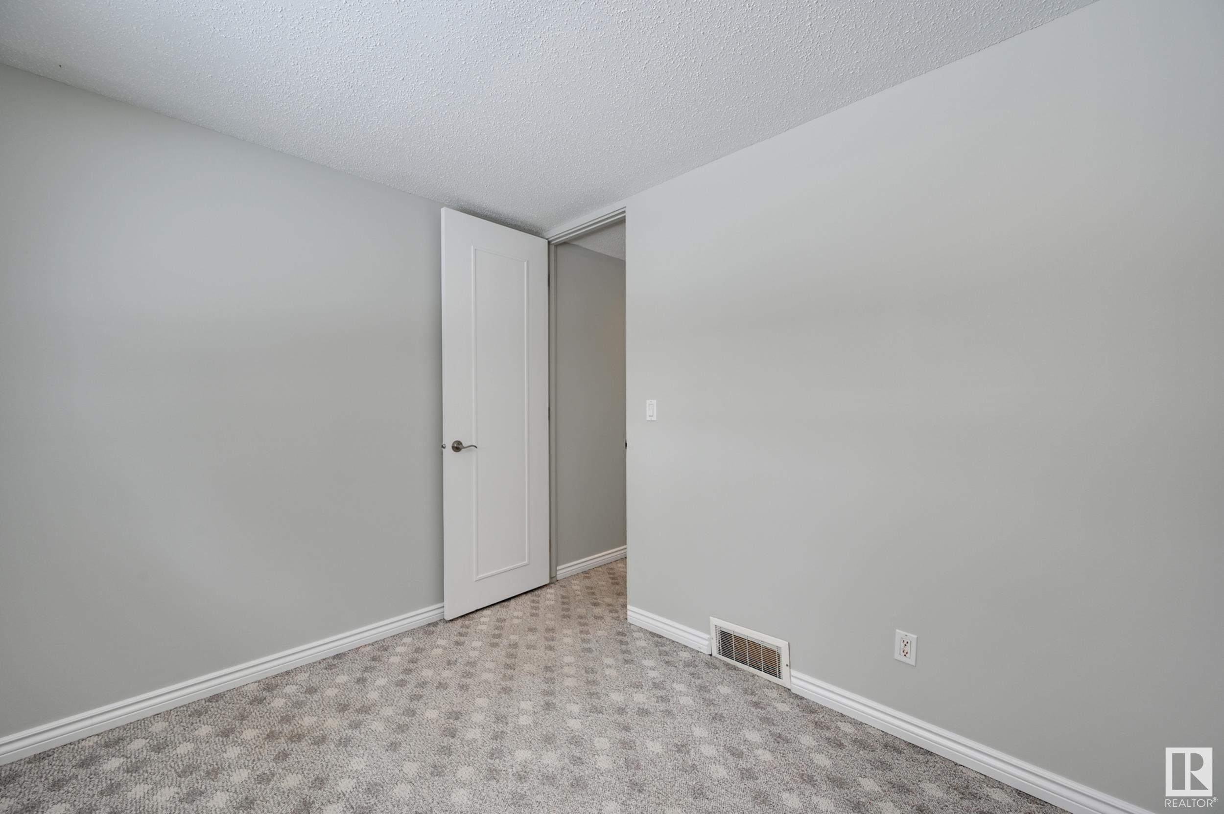      3660 73 ST NW , Edmonton,  ,T6K 0L7 ;  Listing Number: MLS E4420482