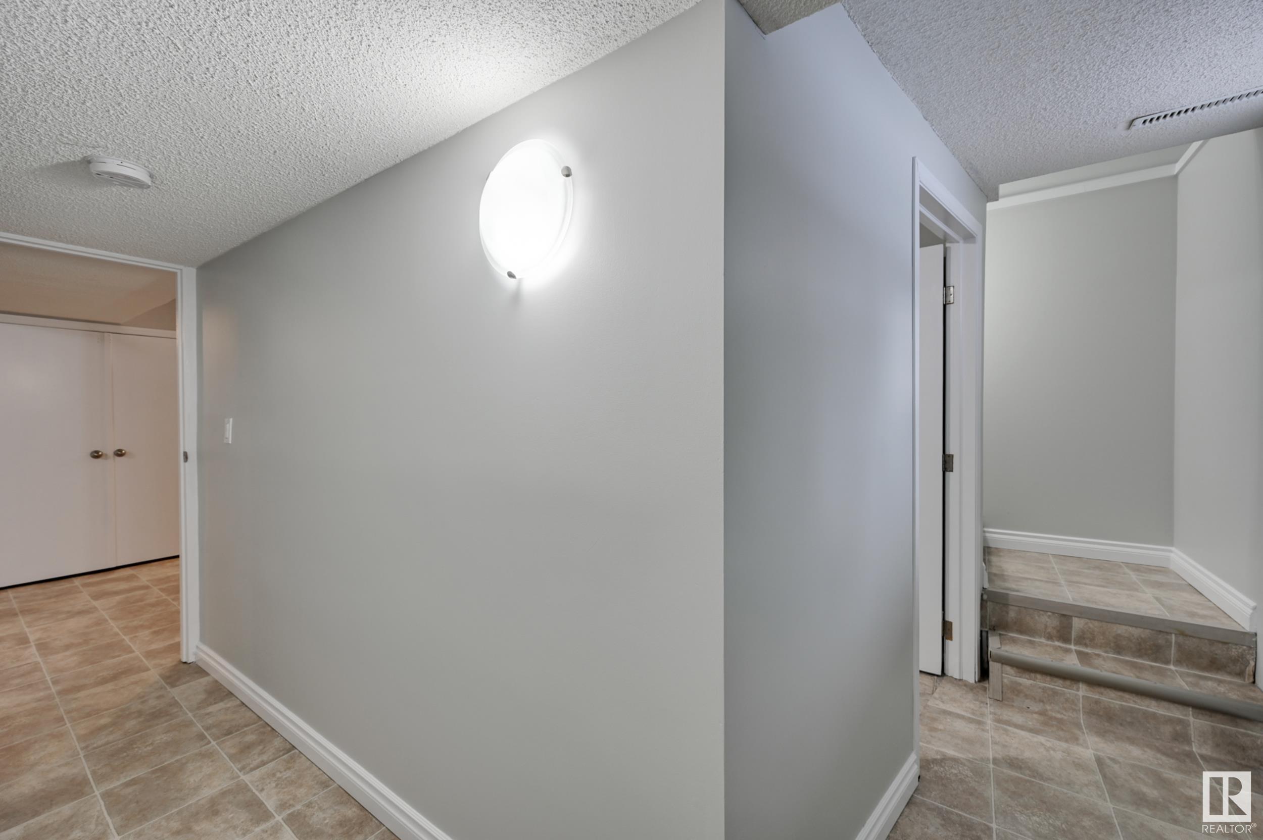      3660 73 ST NW , Edmonton,  ,T6K 0L7 ;  Listing Number: MLS E4420482