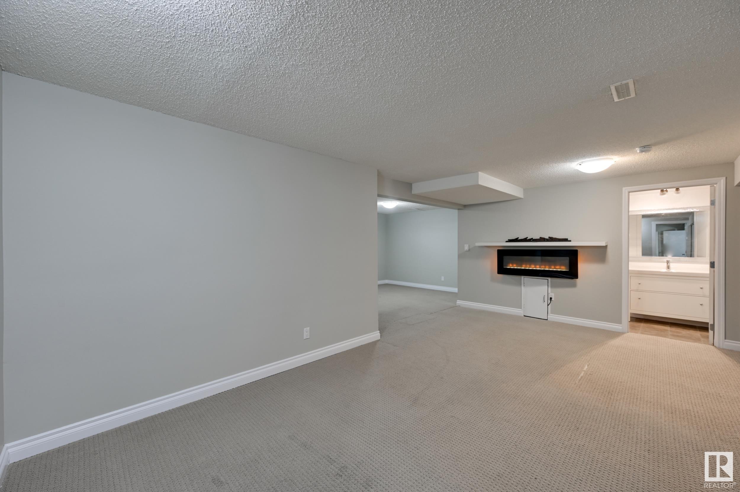      3660 73 ST NW , Edmonton,  ,T6K 0L7 ;  Listing Number: MLS E4420482