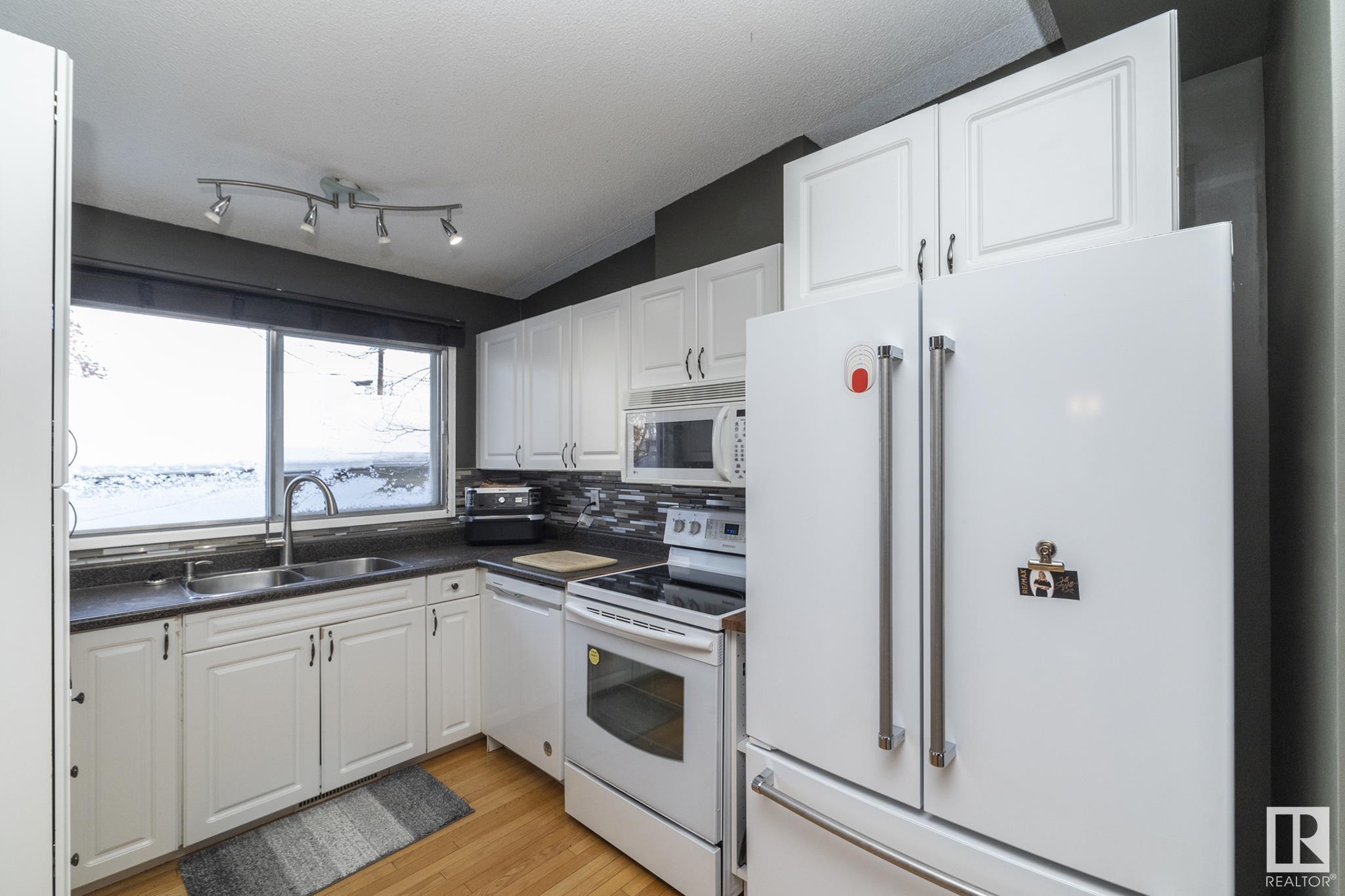      5204 43 AV , Leduc,  ,T9E 5A6 ;  Listing Number: MLS E4420490