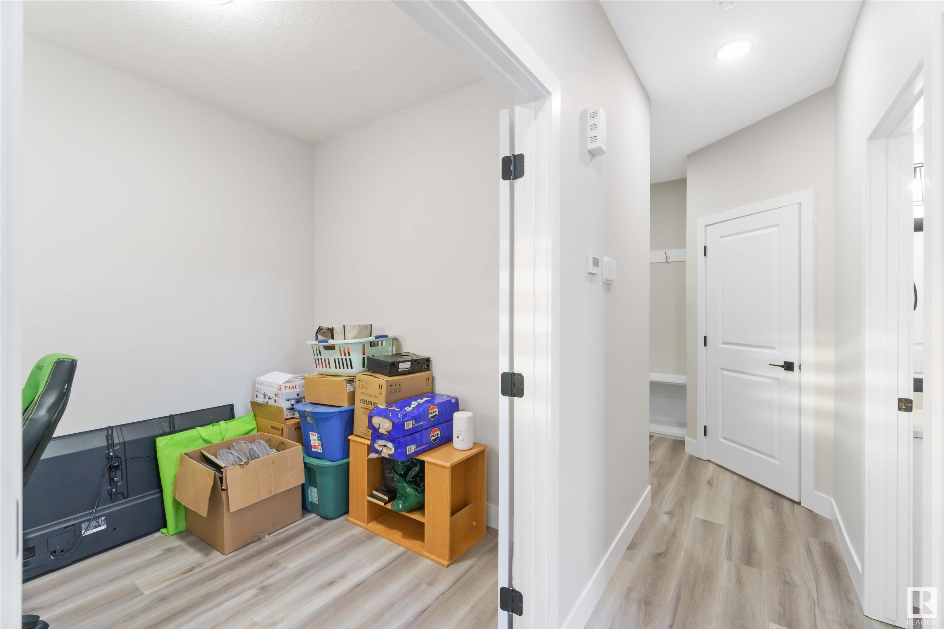     6012 173 AV NW NW , Edmonton,  ,T5Y 3W3 ;  Listing Number: MLS E4420493