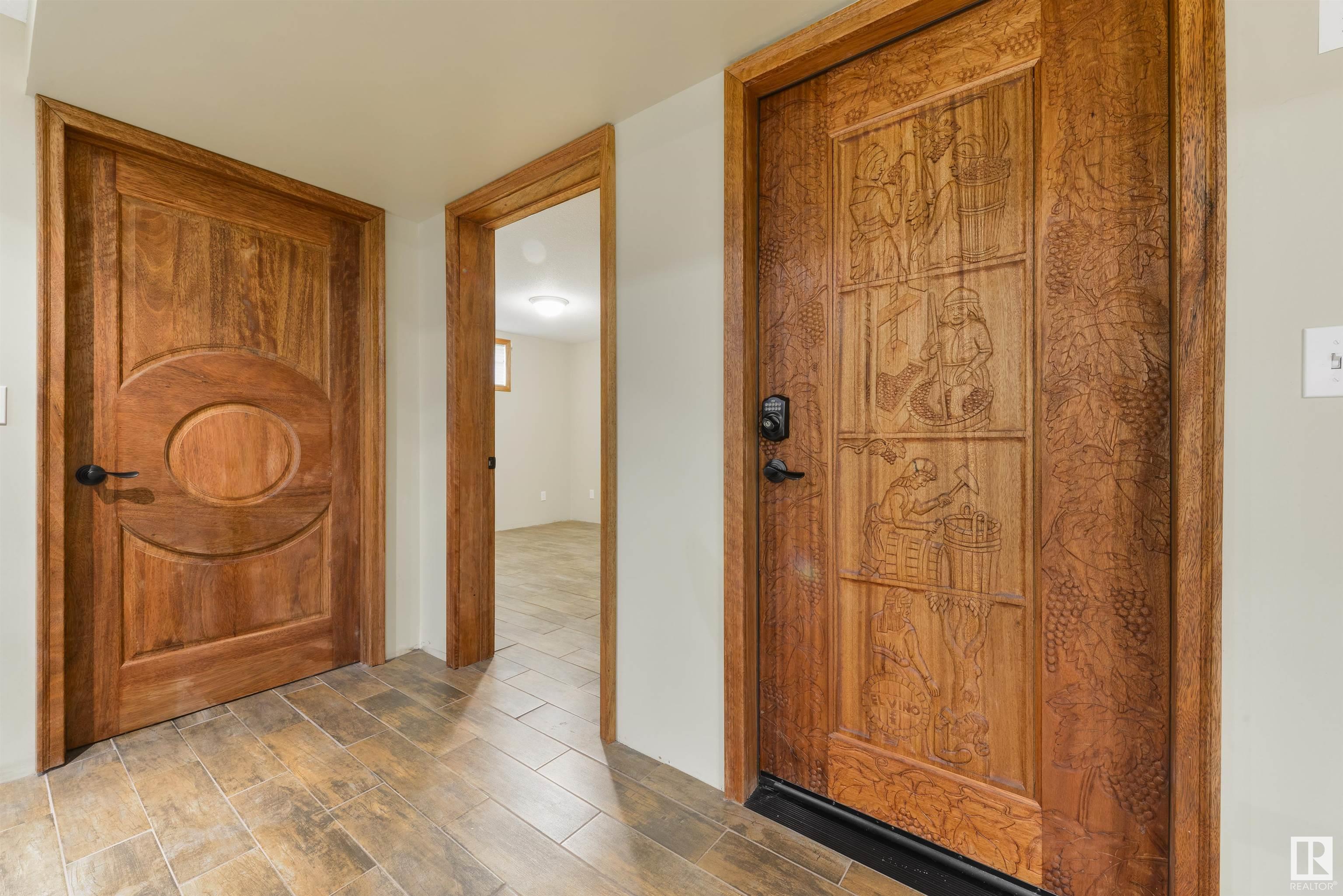      873 TWIN BROOKS CL NW , Edmonton,  ,T6J 7G6 ;  Listing Number: MLS E4420501