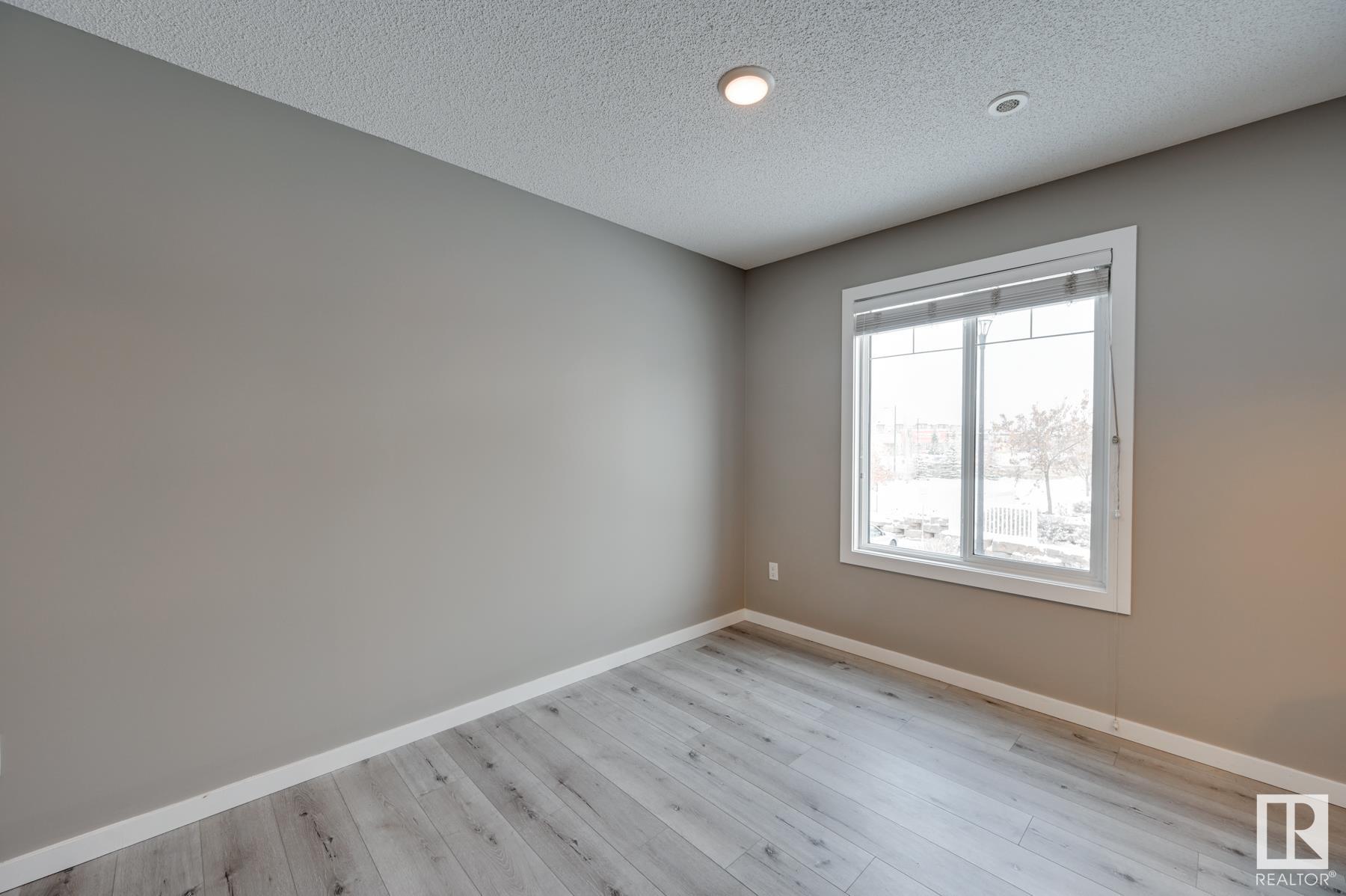      #4 2215 24 ST NW , Edmonton,  ,T6T 1A6 ;  Listing Number: MLS E4420502