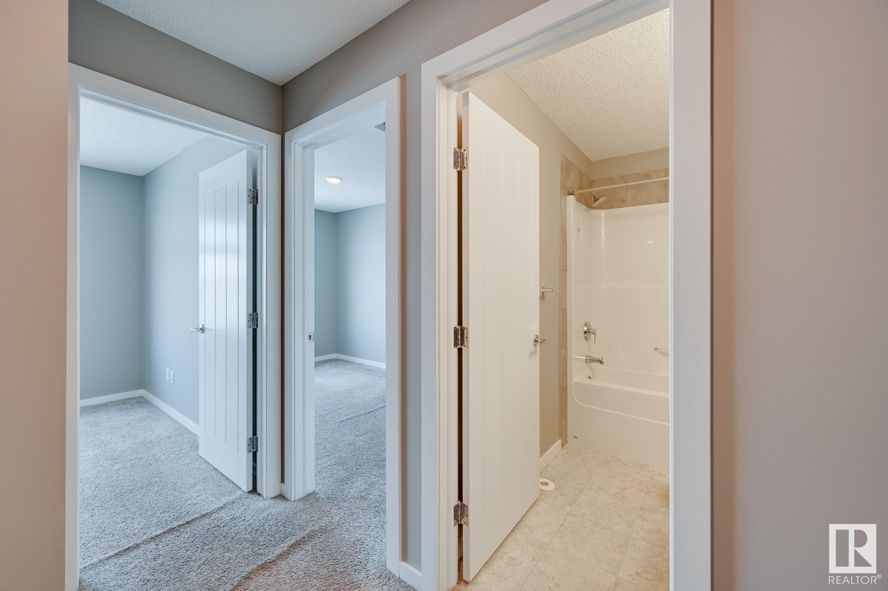     #4 2215 24 ST NW , Edmonton,  ,T6T 1A6 ;  Listing Number: MLS E4420502