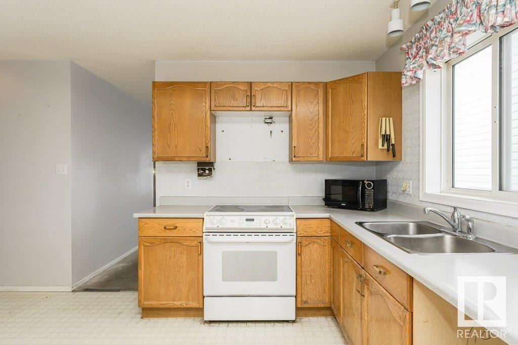      529 JELLETT WY NW , Edmonton,  ,T6L 6P9 ;  Listing Number: MLS E4420511