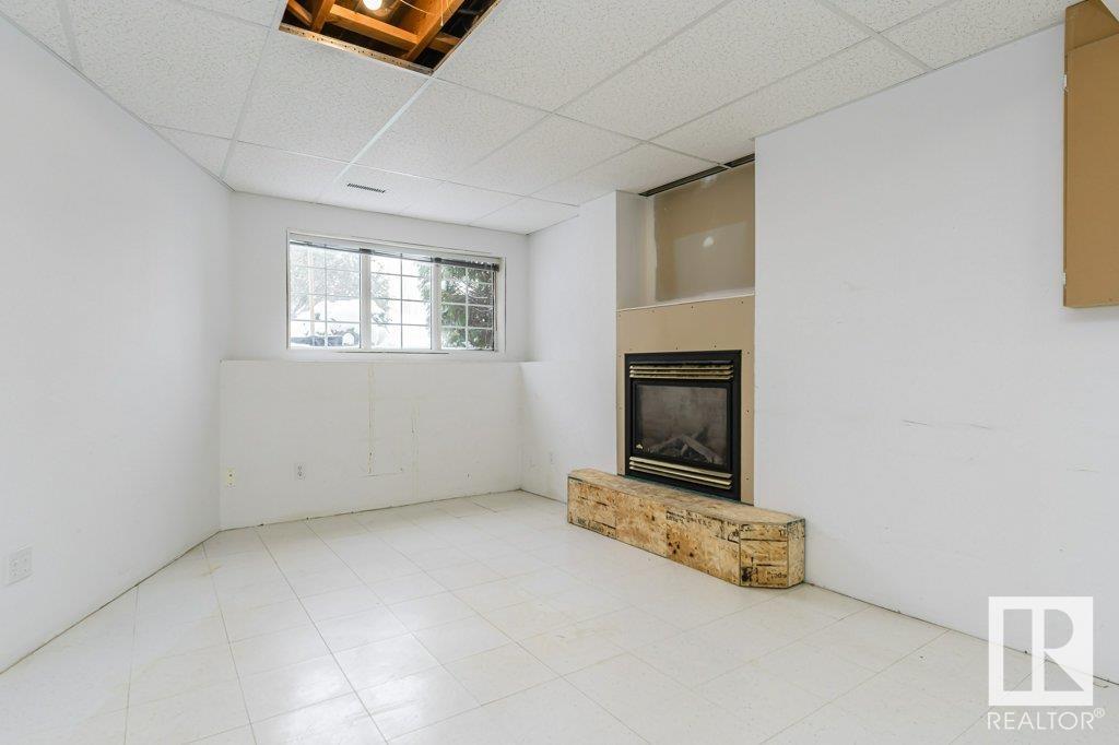      529 JELLETT WY NW , Edmonton,  ,T6L 6P9 ;  Listing Number: MLS E4420511